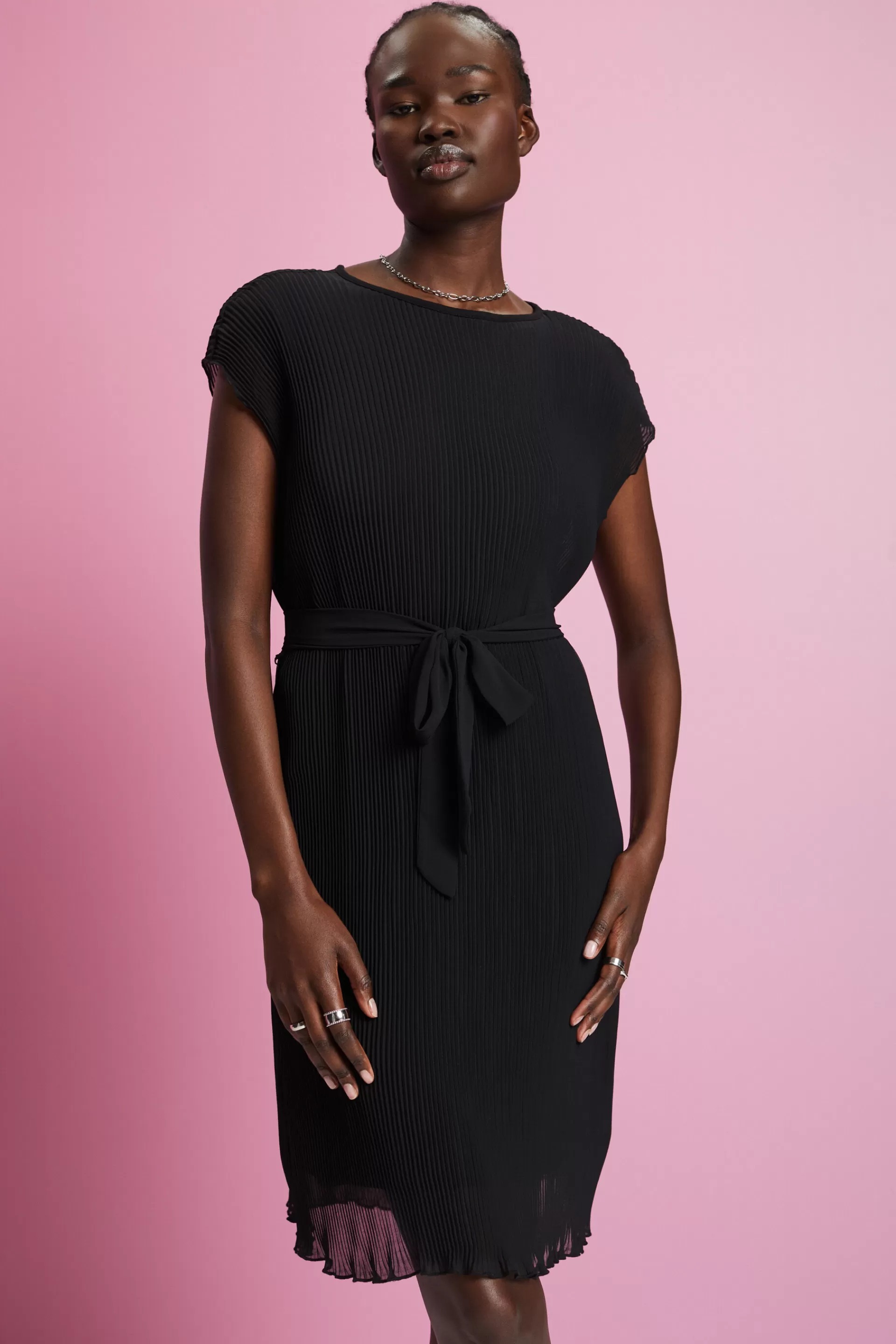 Ärmelloses Plisseekleid, LENZING™ ECOVERO™-ESPRIT Outlet