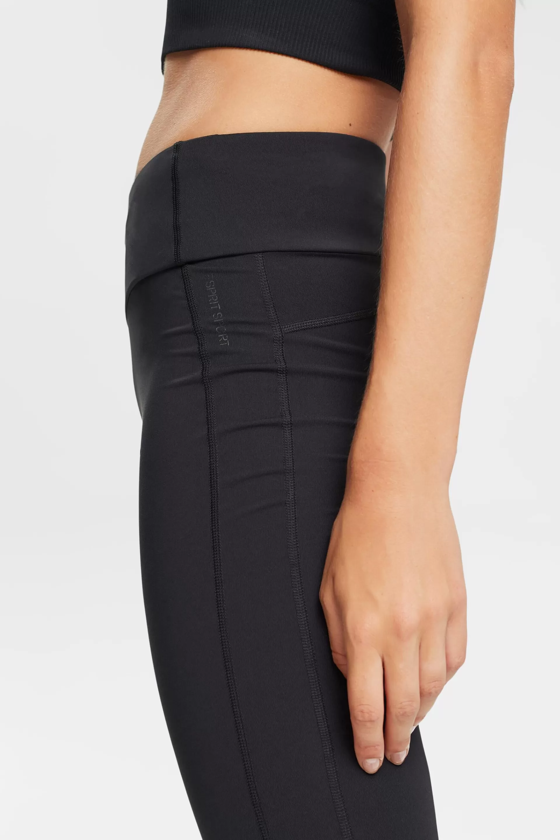 Ausgestellte Jogger-Pants aus Jersey mit E-DRY-Finish-ESPRIT Fashion