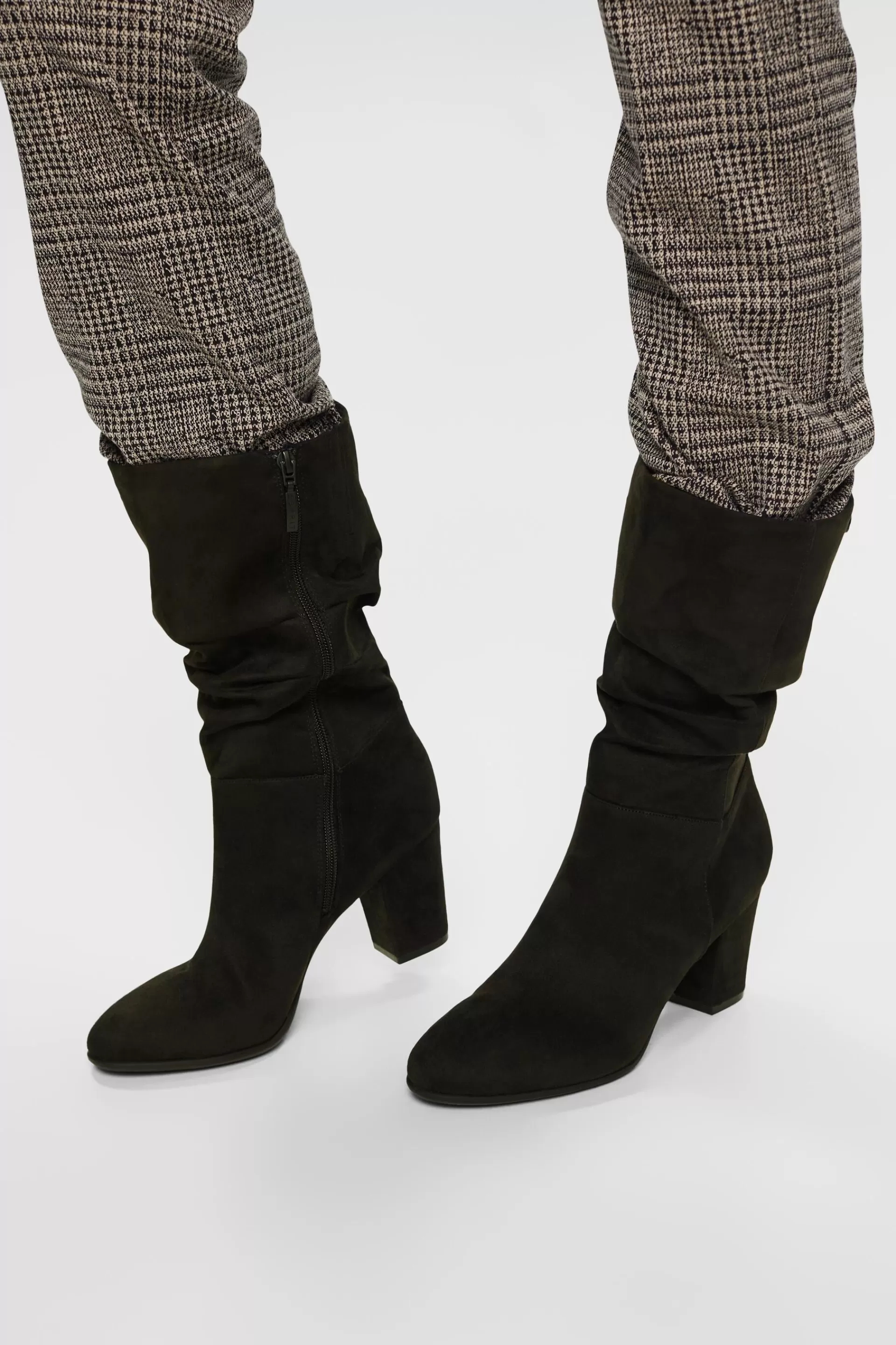 Boots im Sloutch-Design in Wildlederoptik-ESPRIT Sale