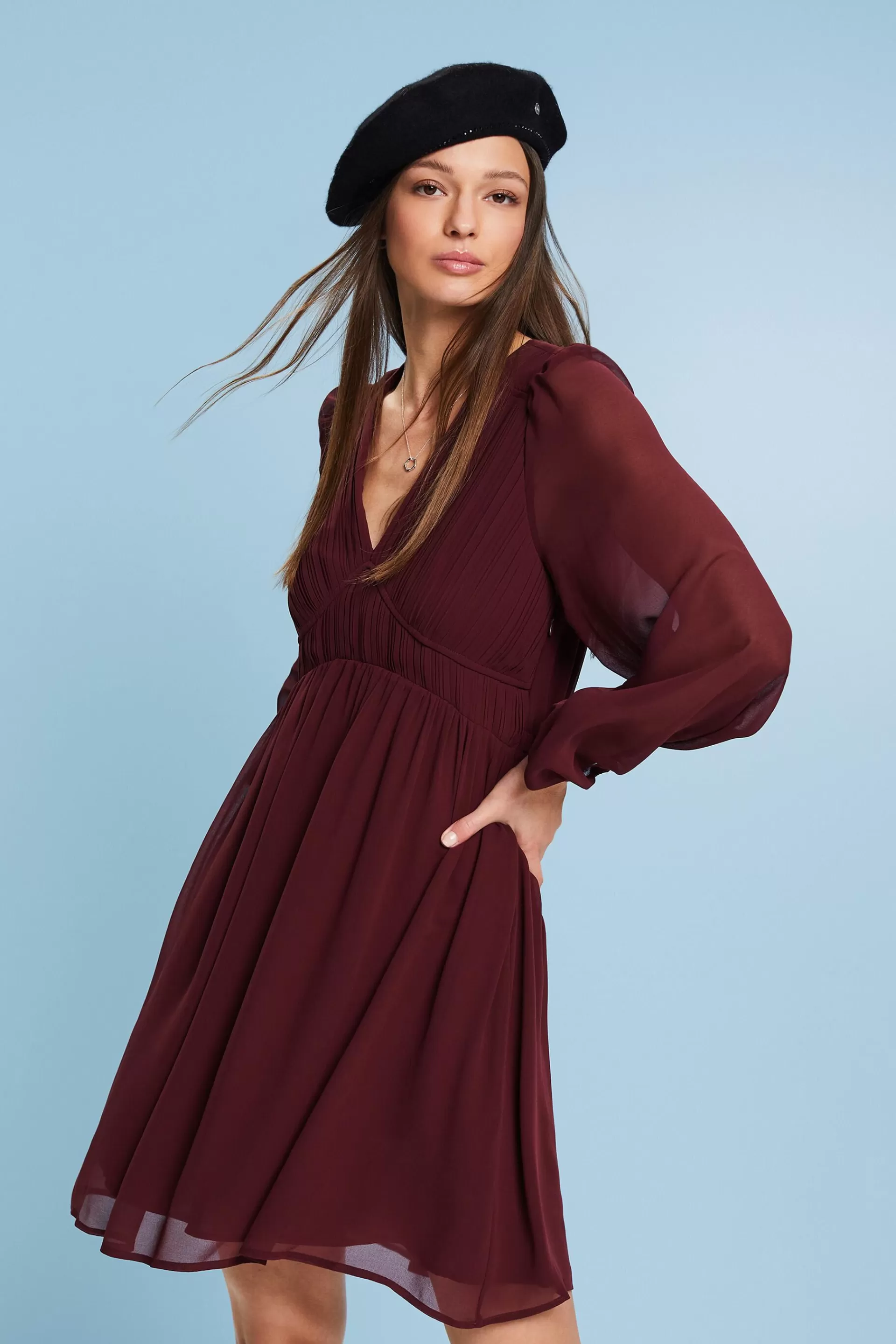 Chiffon-Minikleid mit V-Ausschnitt-ESPRIT Shop