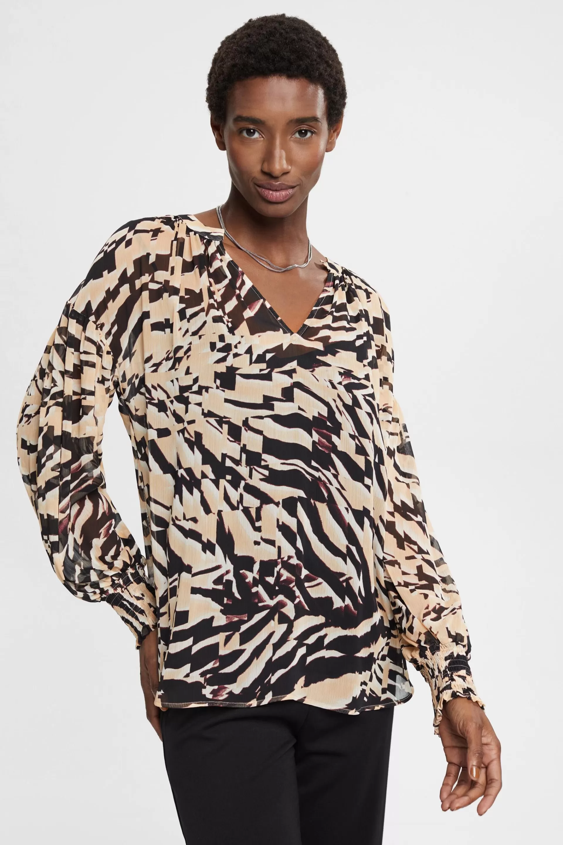 Crinkle-Chiffonbluse mit Muster-ESPRIT Hot