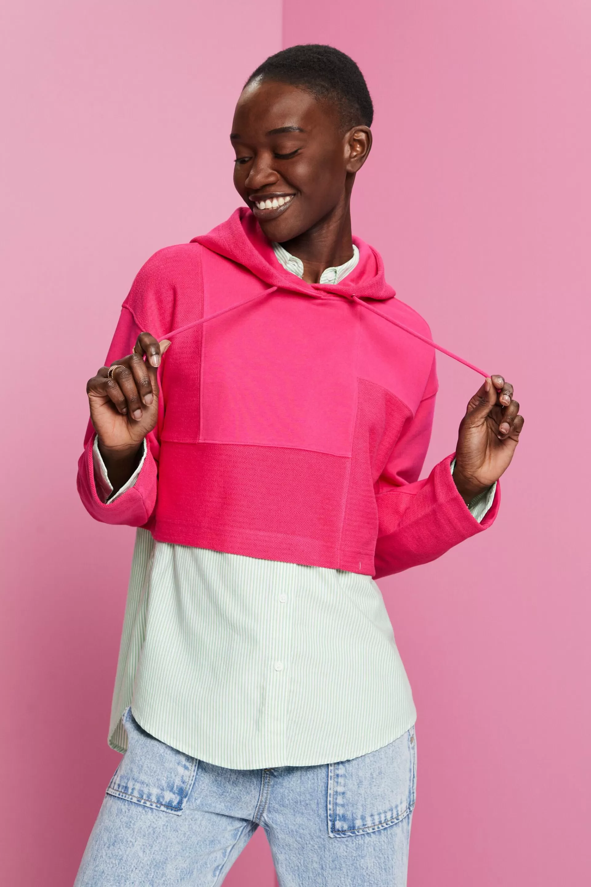Cropped-Hoodie in Patchworkoptik-ESPRIT Online