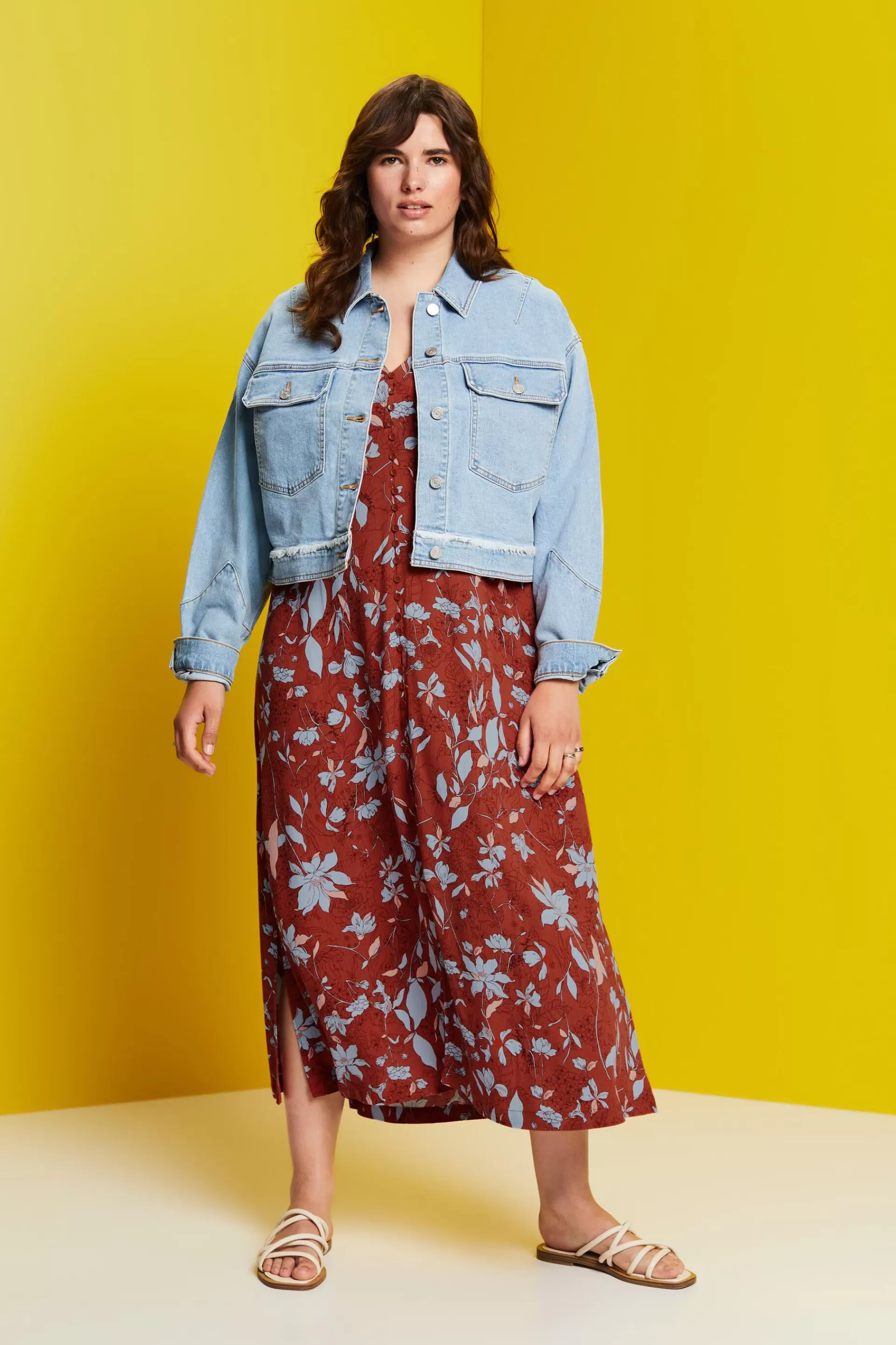 CURVY Midikleid mit Allover-Muster-ESPRIT New