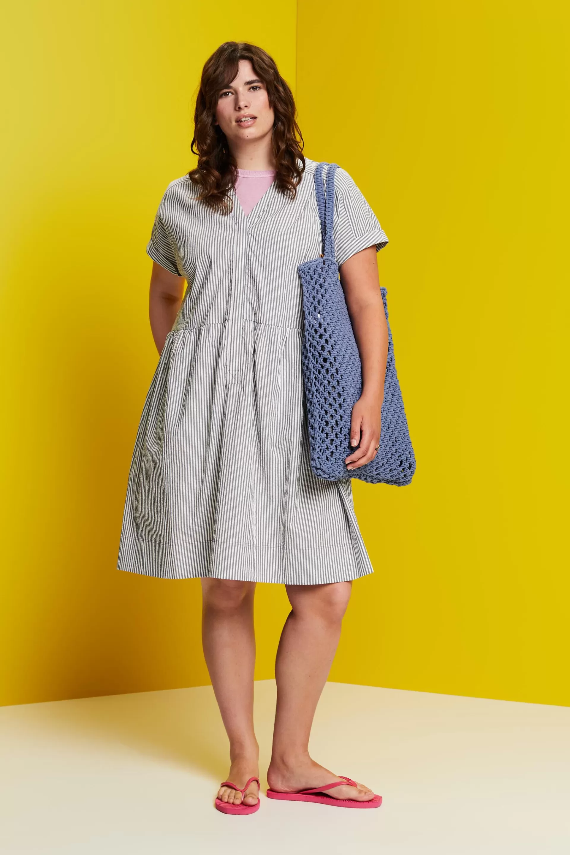 CURVY Seersucker-Kleid 100 % Baumwolle-ESPRIT Outlet