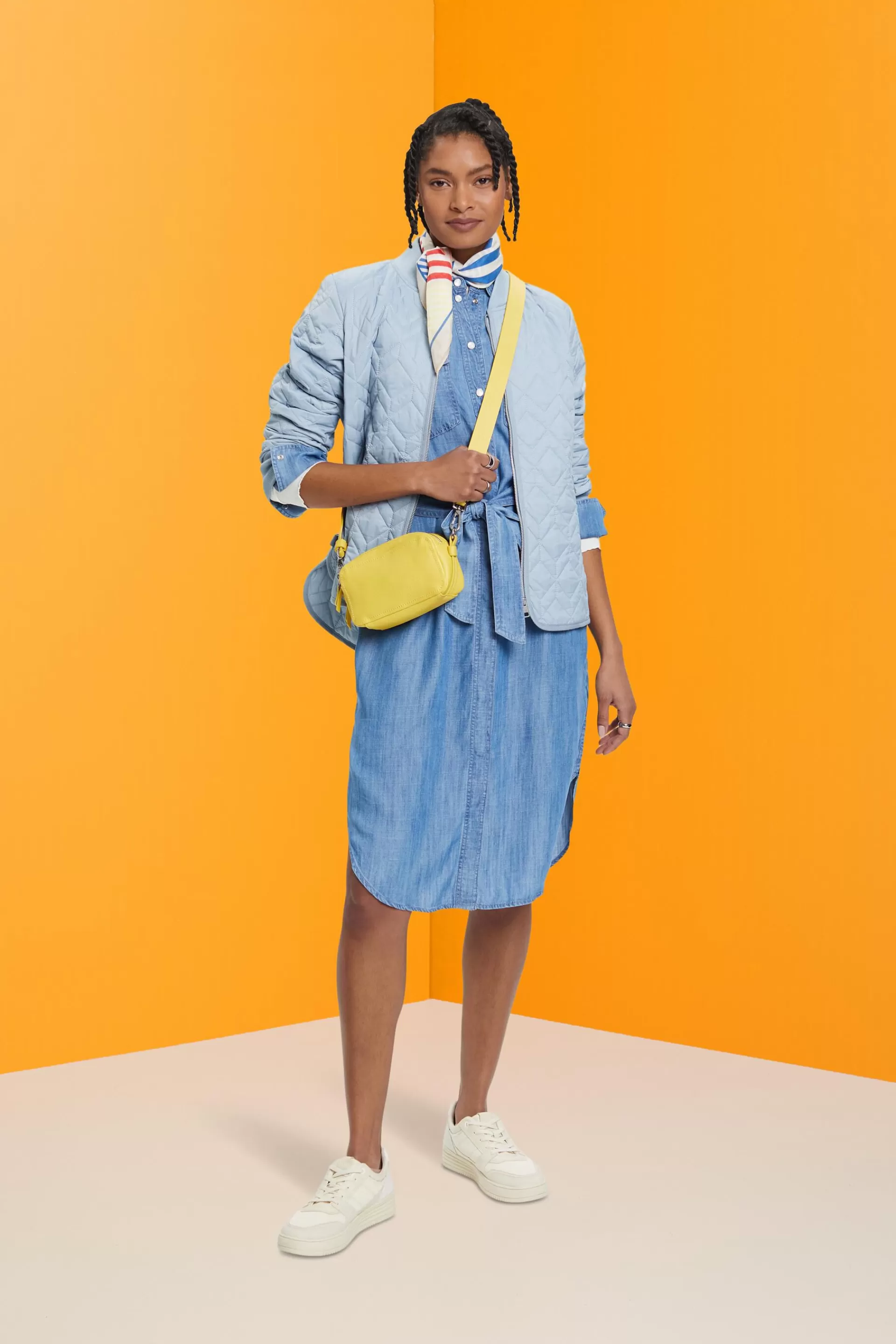 Denim-Shirtkleid mit abnehmbarem Bindegürtel-ESPRIT Best