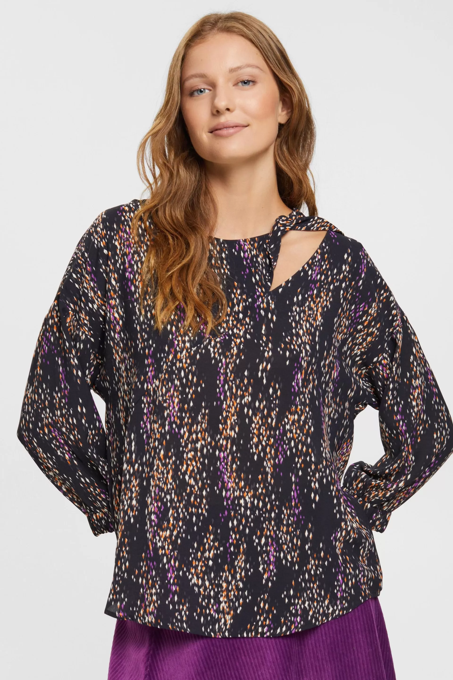 Gemusterte Bluse mit Cut-Out-Detail-ESPRIT New
