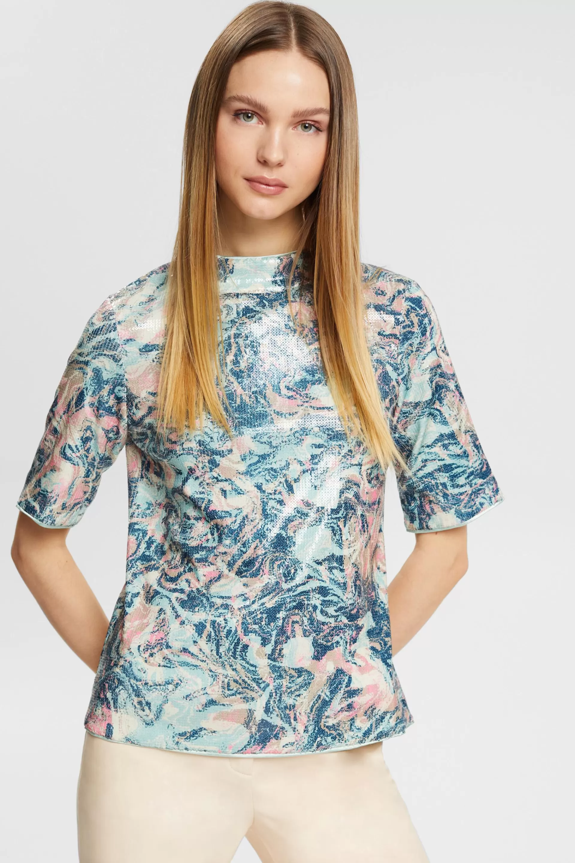 Gemustertes T-Shirt mit Pailletten-ESPRIT Outlet