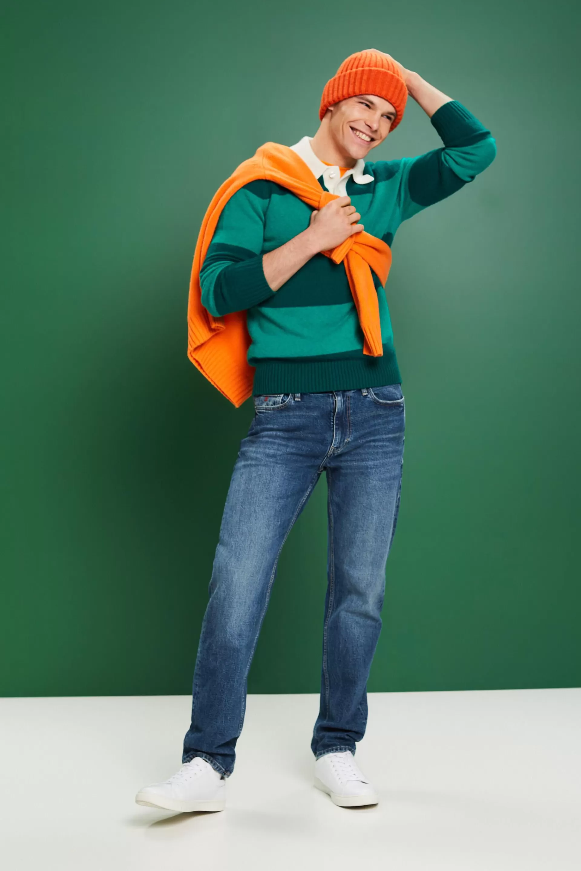 Gerade Jeans mit mittelhohem Bund-ESPRIT Outlet