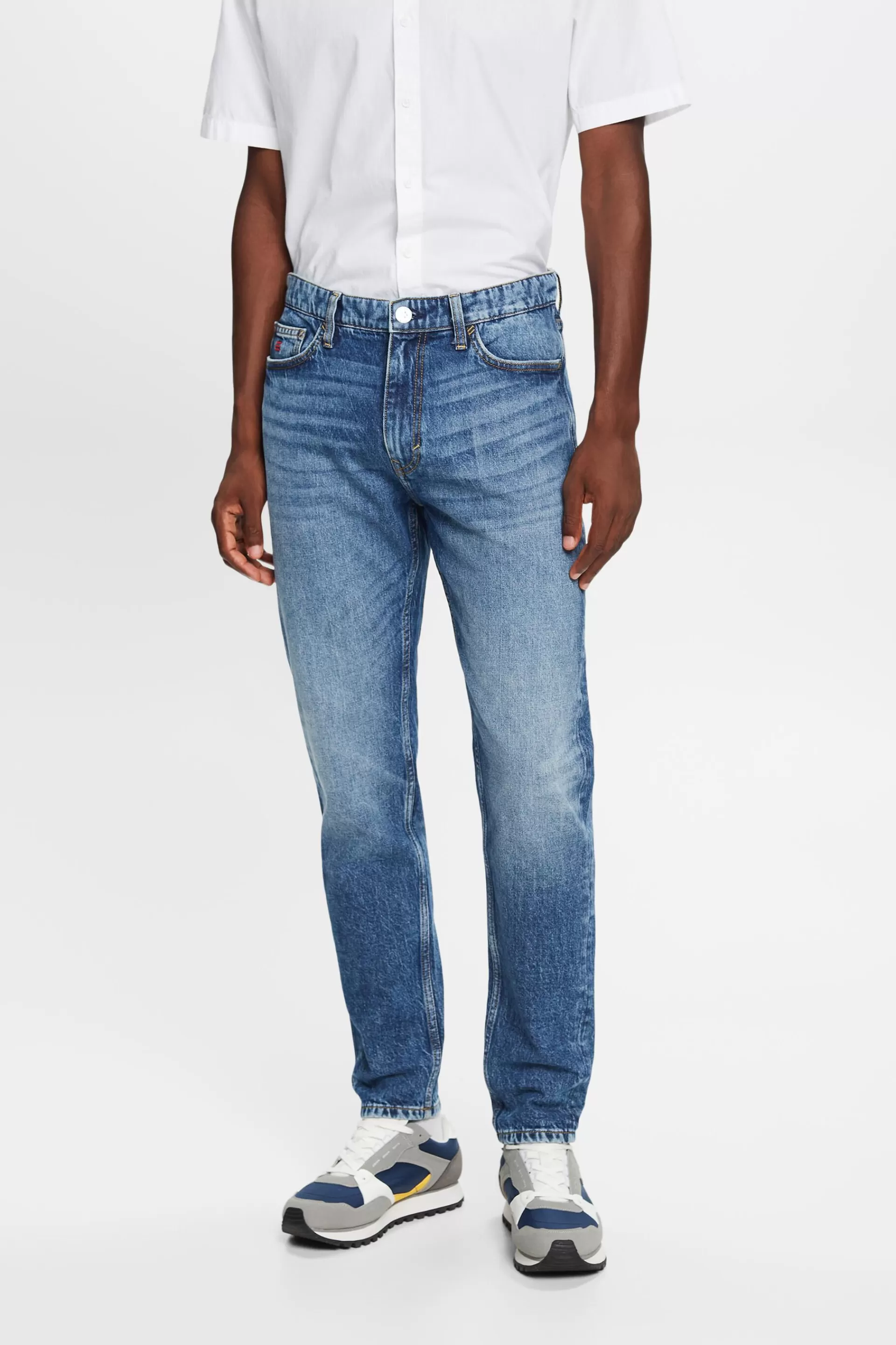 Gerade, konische Jeans mit mittelhohem Bund-ESPRIT Fashion