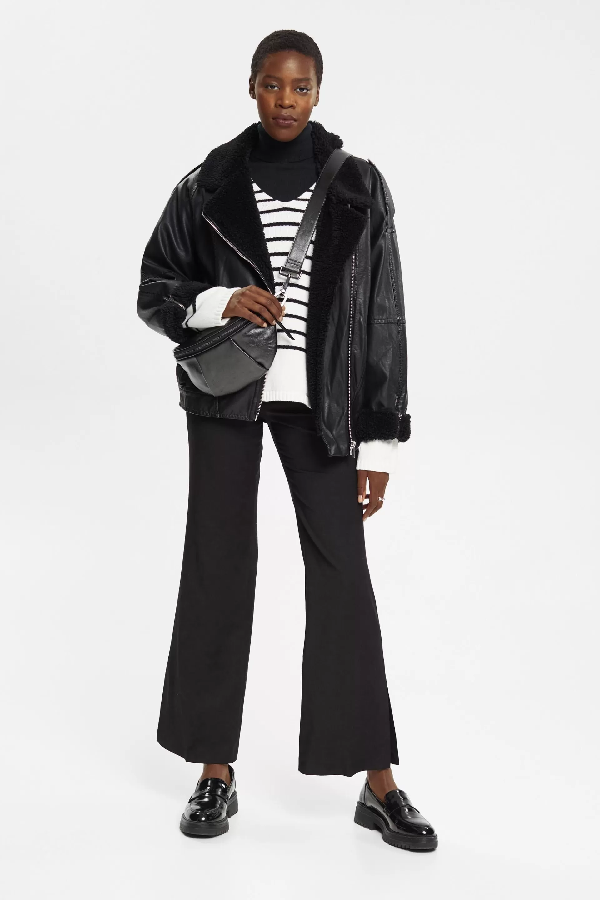 Gestreifter Pullover mit V-Ausschnitt-ESPRIT Discount