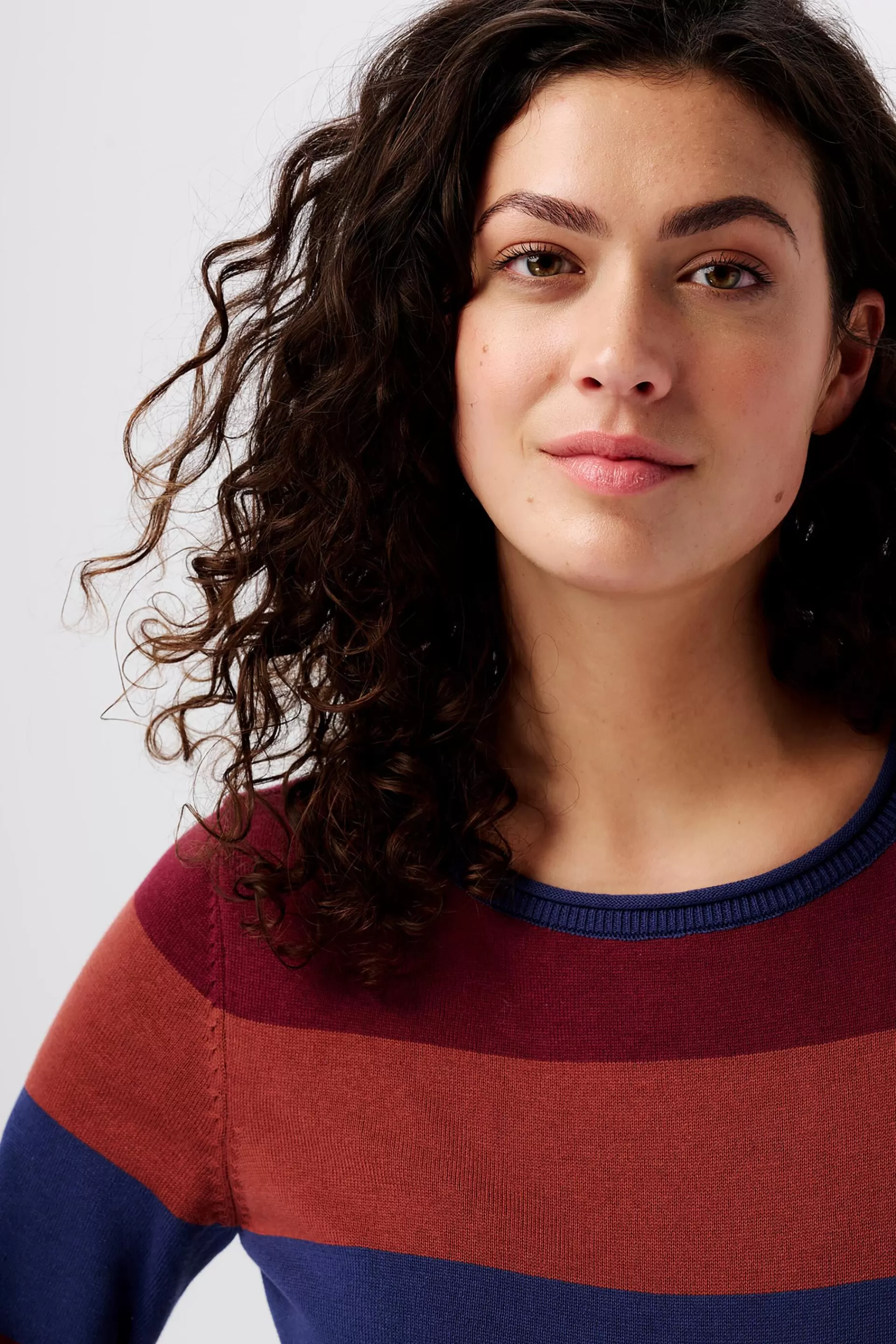 Gestreifter Rundhals-Pullover-ESPRIT Store