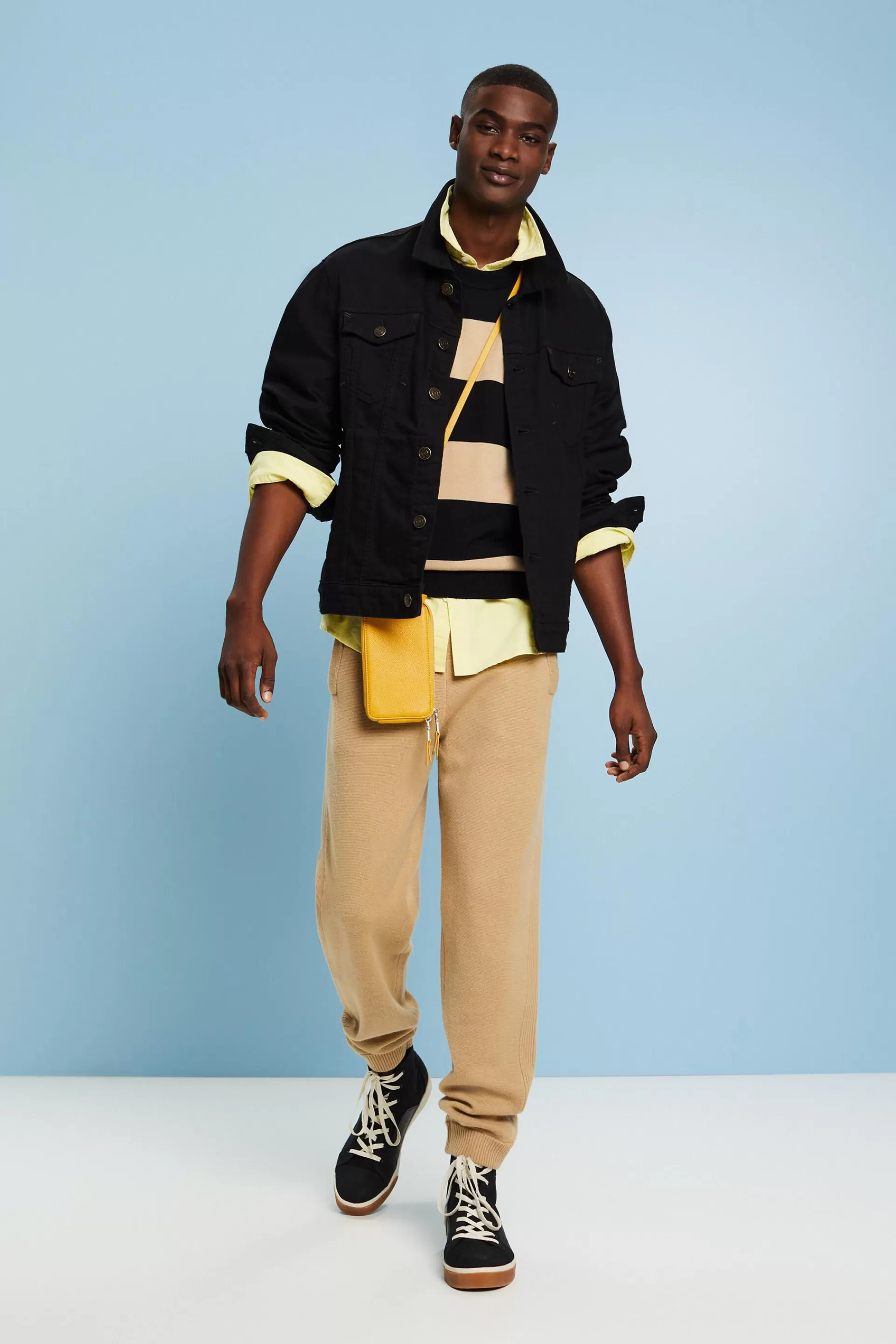 Gestreifter Wollpullover im nahtlosen Design-ESPRIT Online