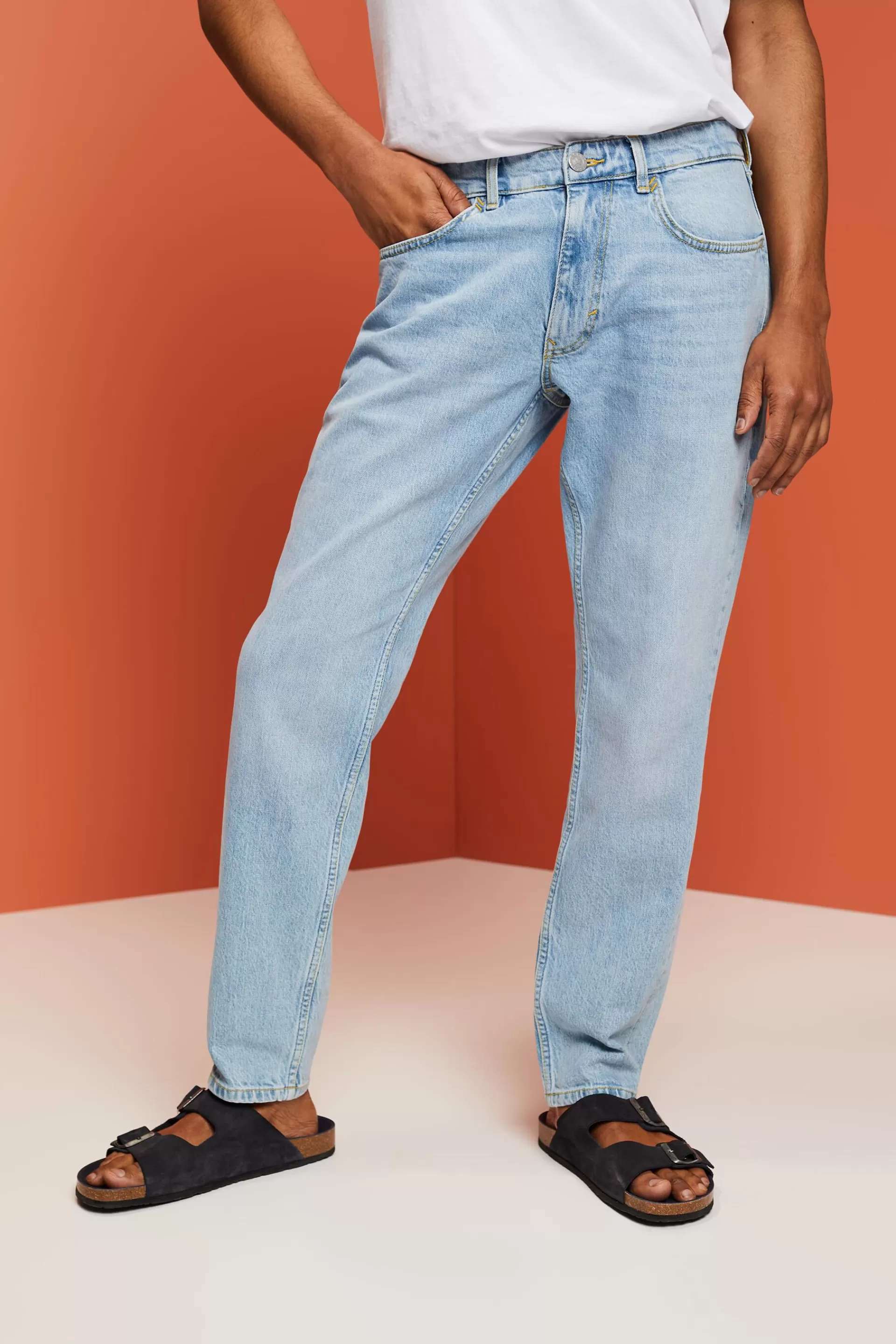 Jeans in bequemer, schmaler Passform-ESPRIT Hot