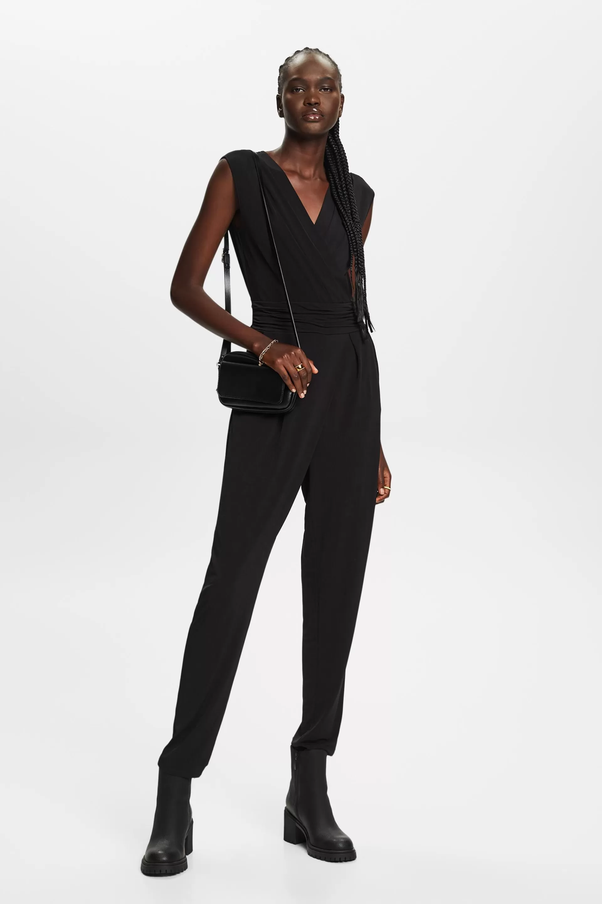 Jumpsuit mit Crossover-V-Ausschnitt-ESPRIT Clearance