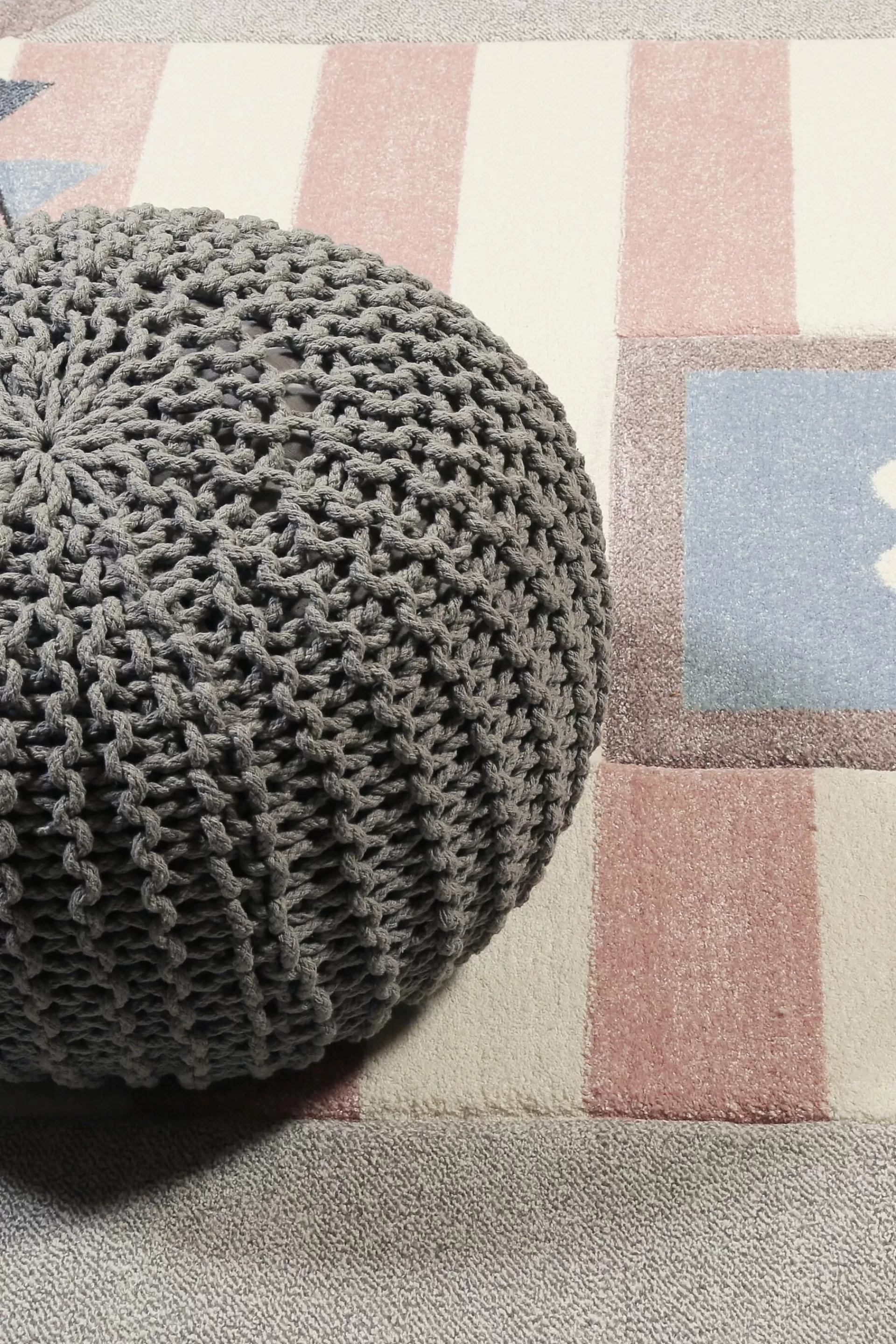 Kinderteppich mit Haus-Motiv-ESPRIT Discount