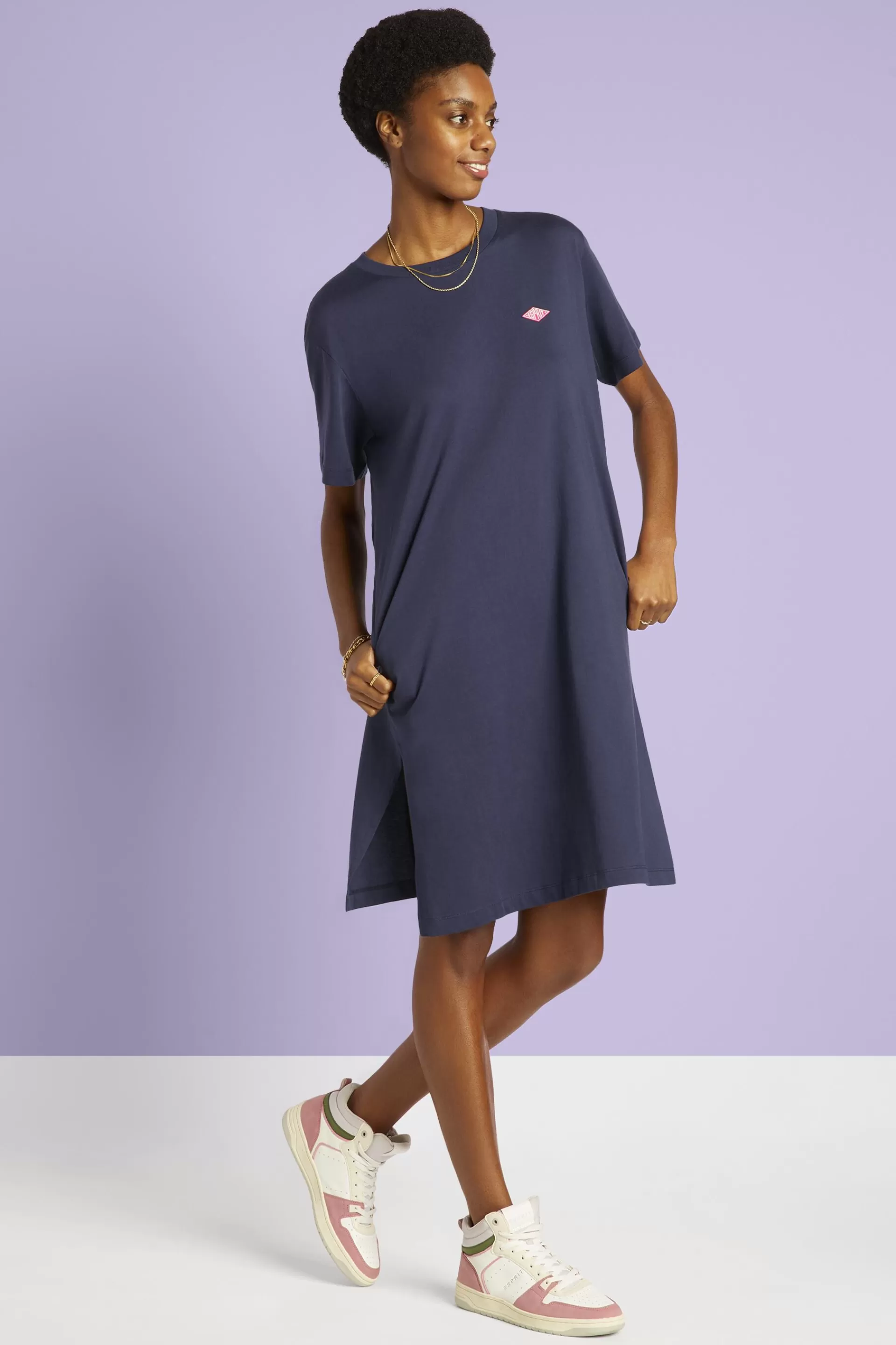 Kleid aus Baumwolljersey mit Stickerei-ESPRIT New