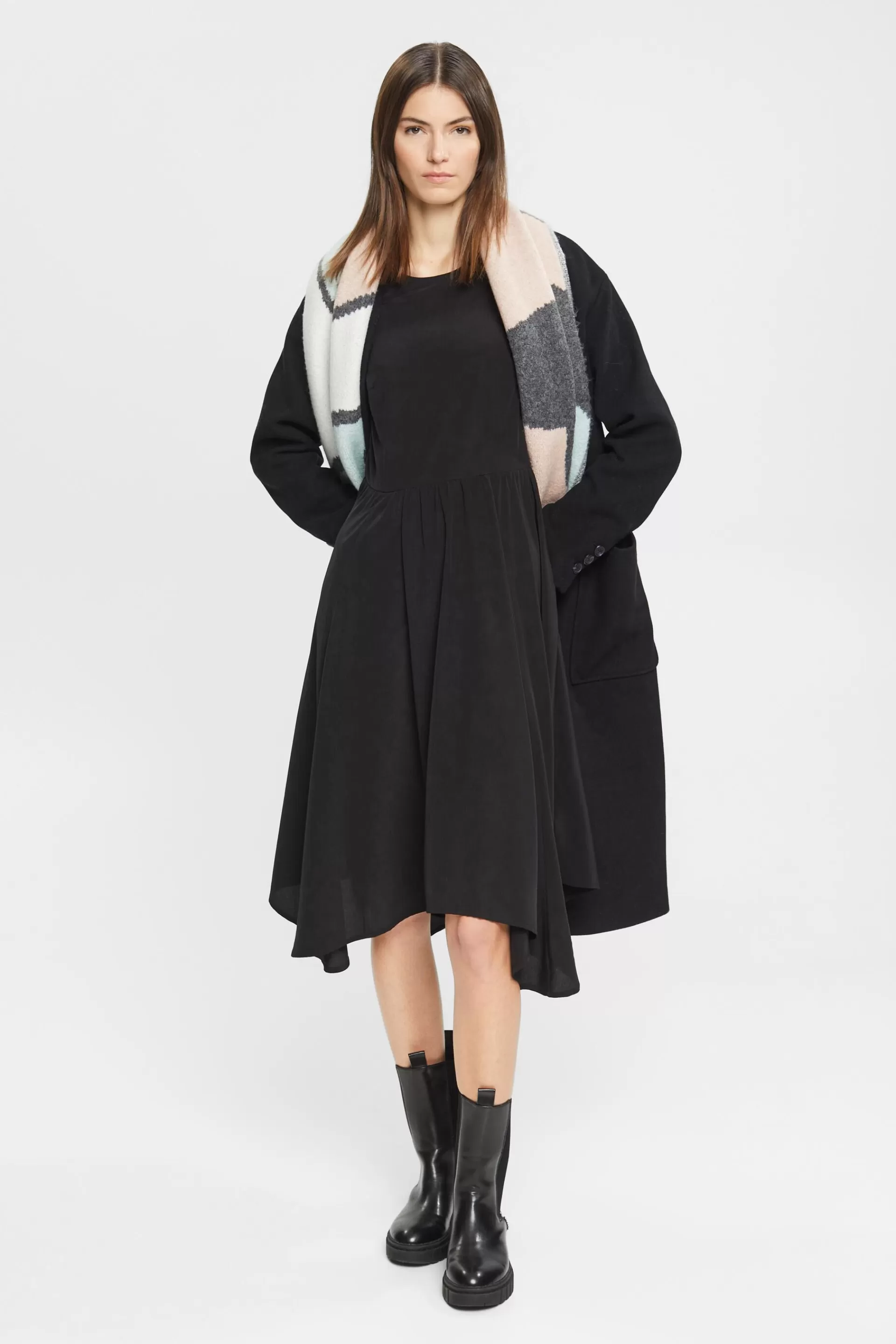 Langarmkleid in Midilänge-ESPRIT Store