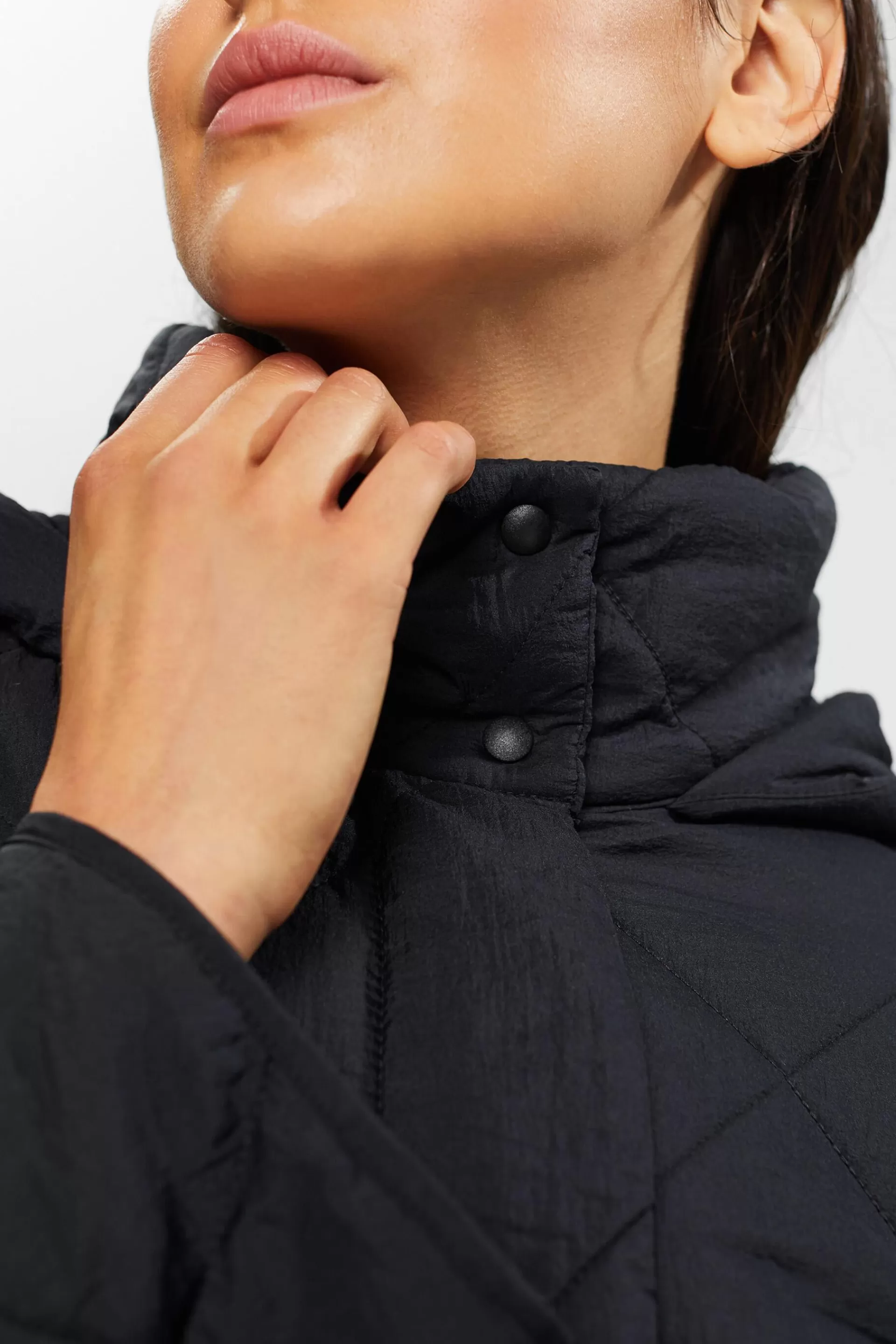 Langer Steppmantel mit Kapuze-ESPRIT New