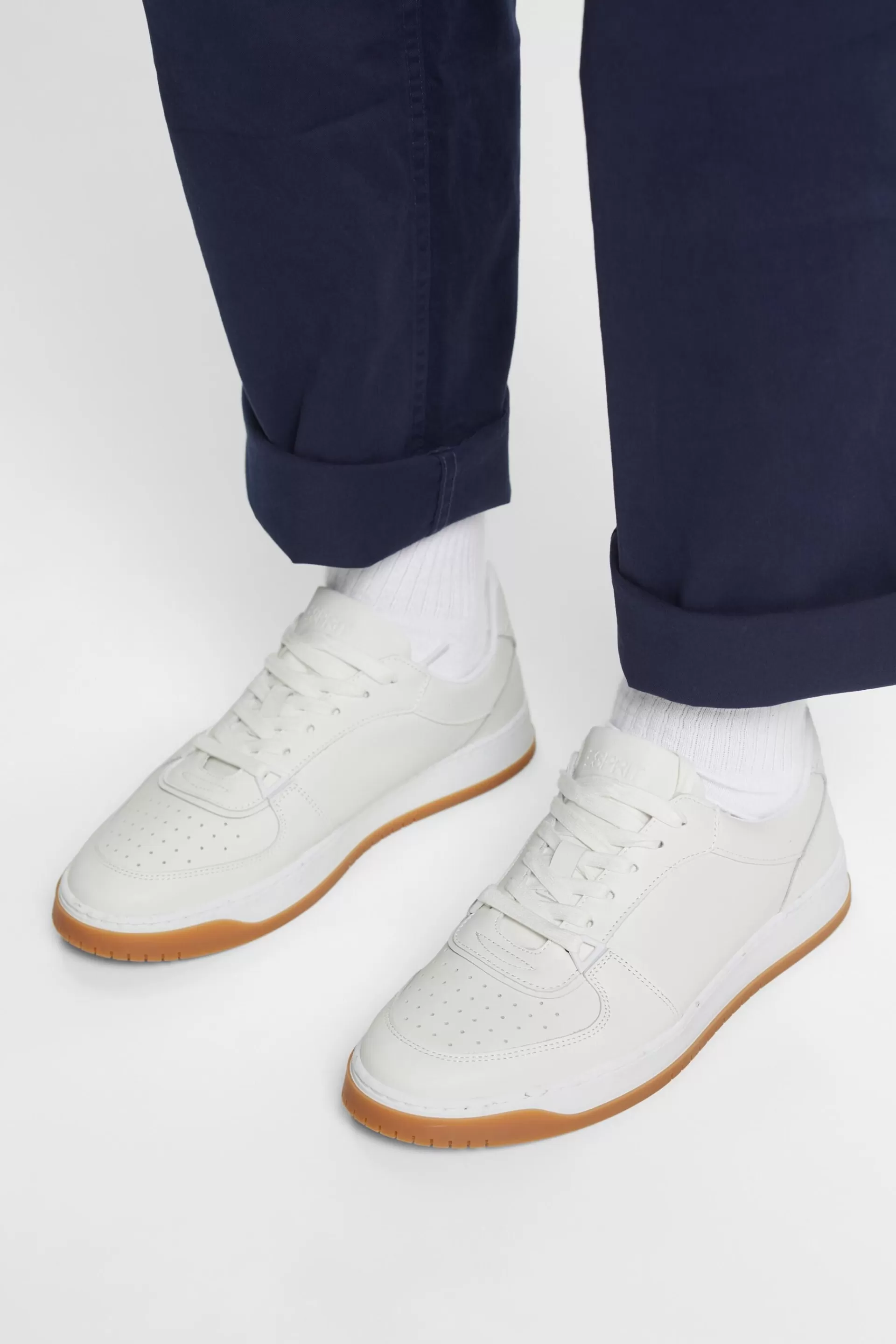 Ledersneakers mit Schnürung-ESPRIT Store