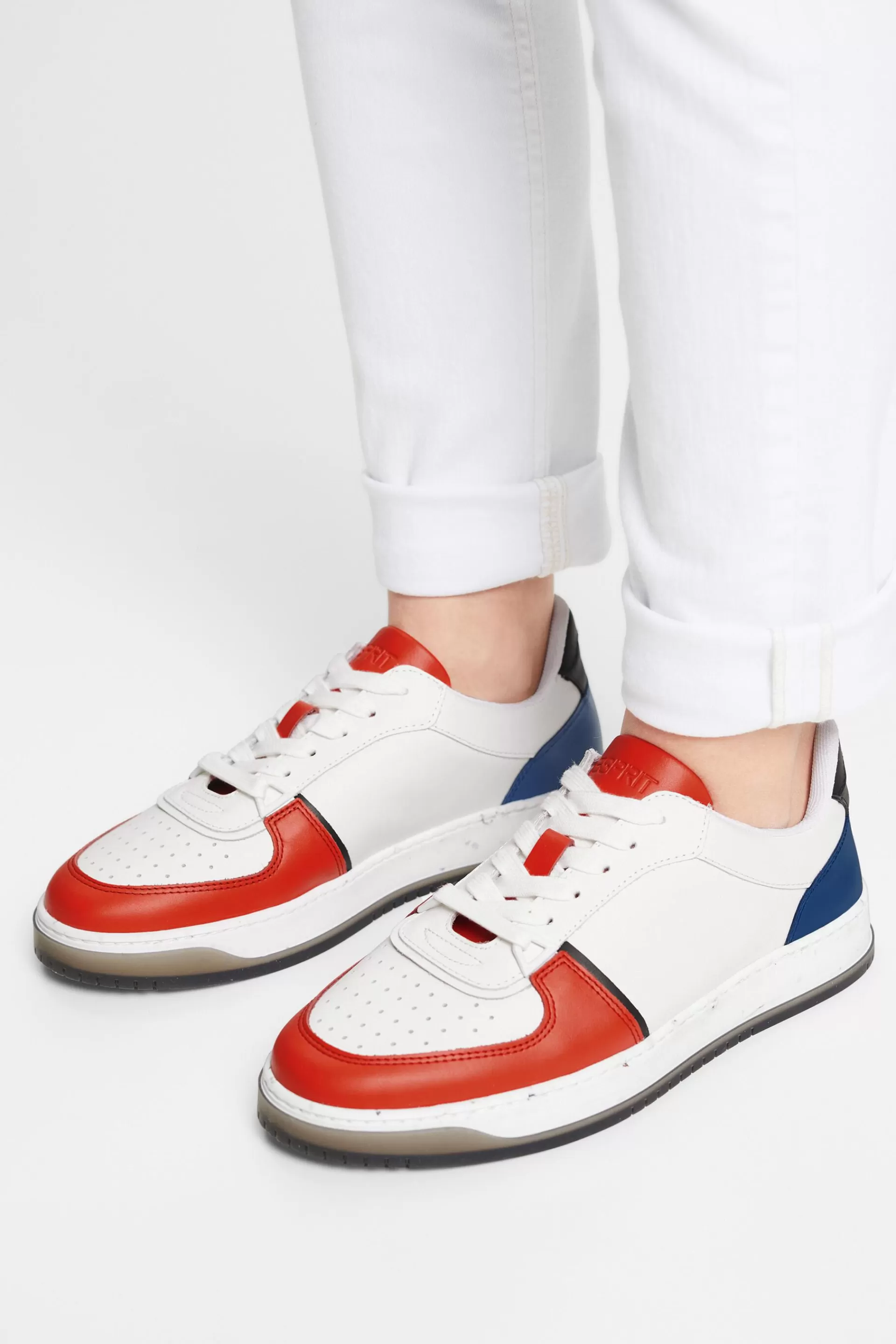 Ledersneakers mit Schnürung-ESPRIT Discount
