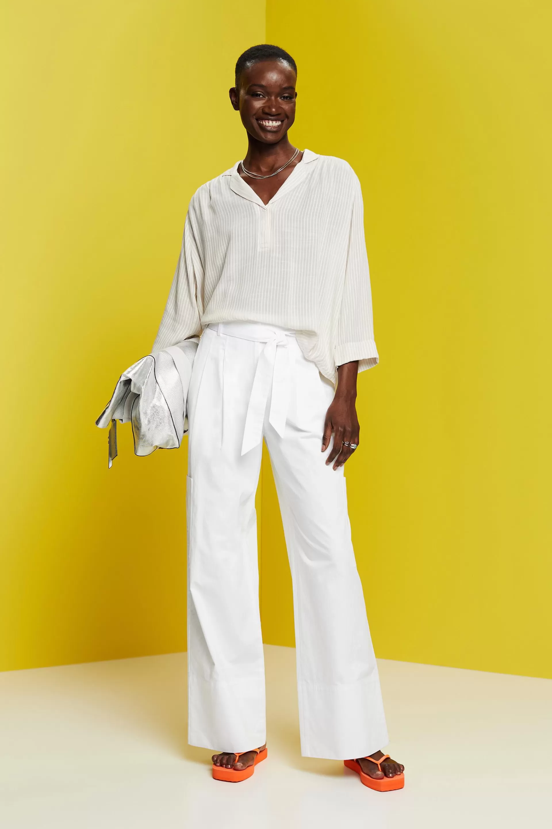 Locker geschnittene Bluse, LENZING™ ECOVERO™-ESPRIT Outlet