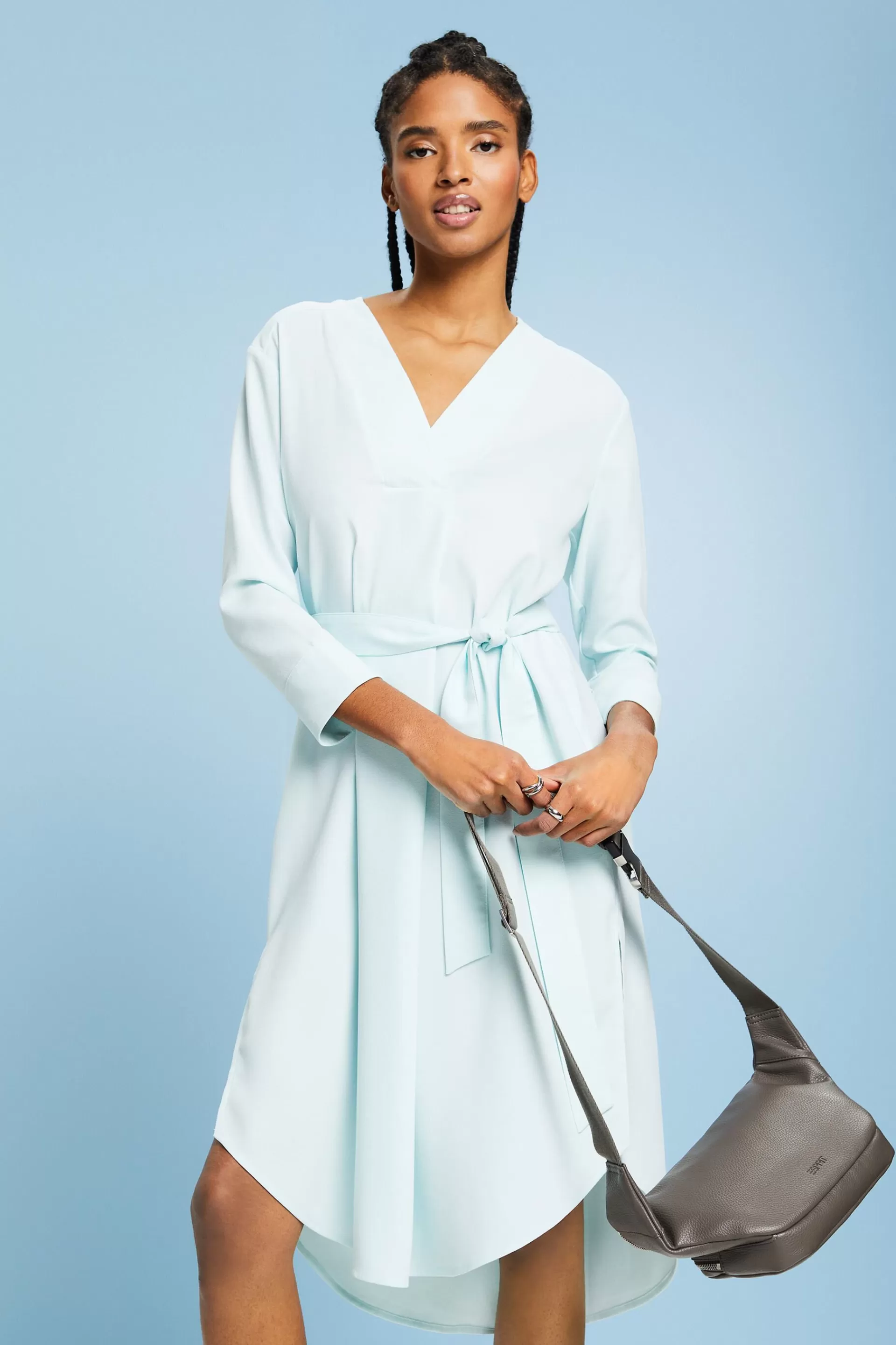 Midikleid mit V-Ausschnitt und Gürtel-ESPRIT Store