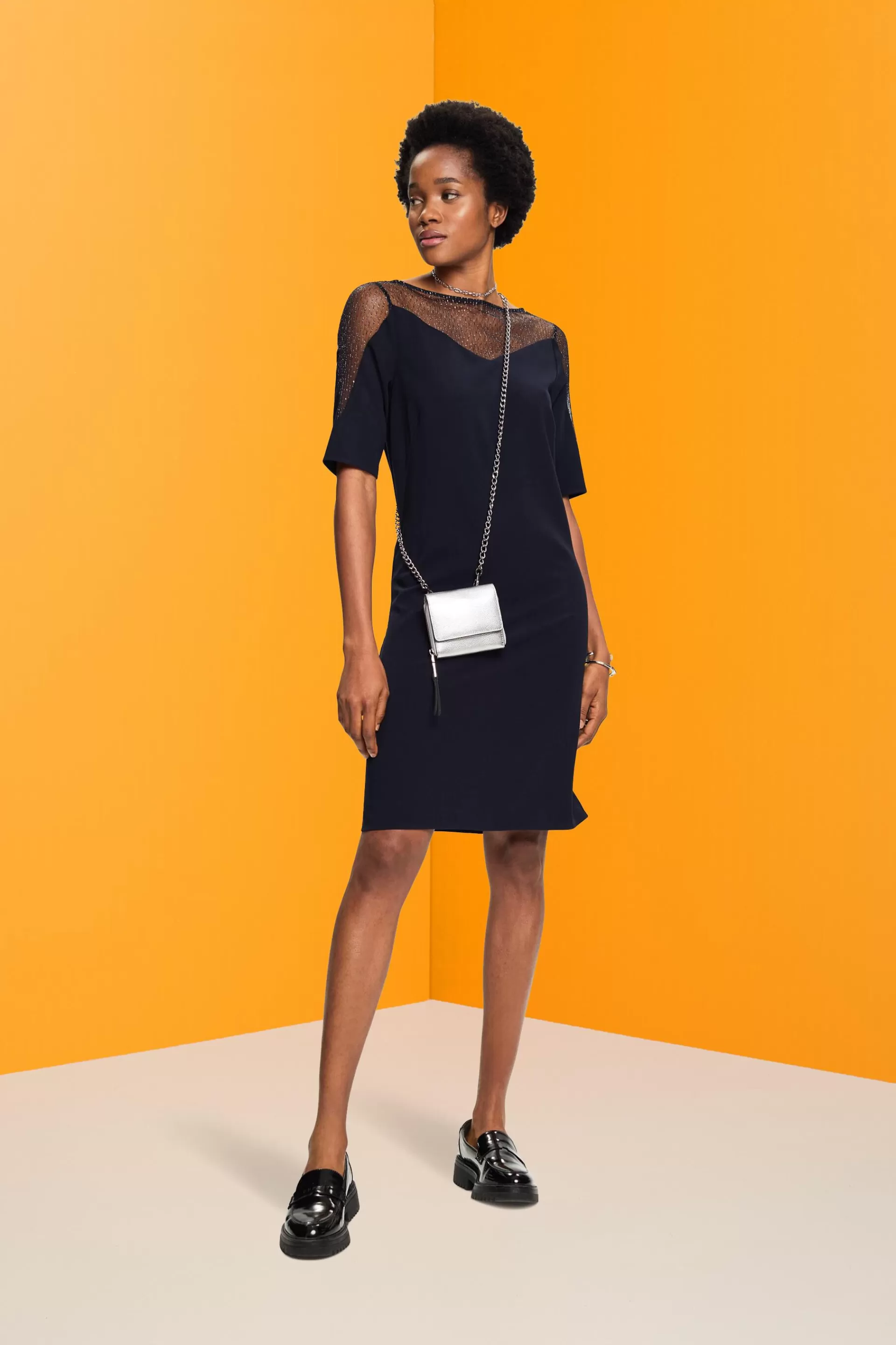 Minikleid mit Glitzer-Ausschnitt-ESPRIT Clearance