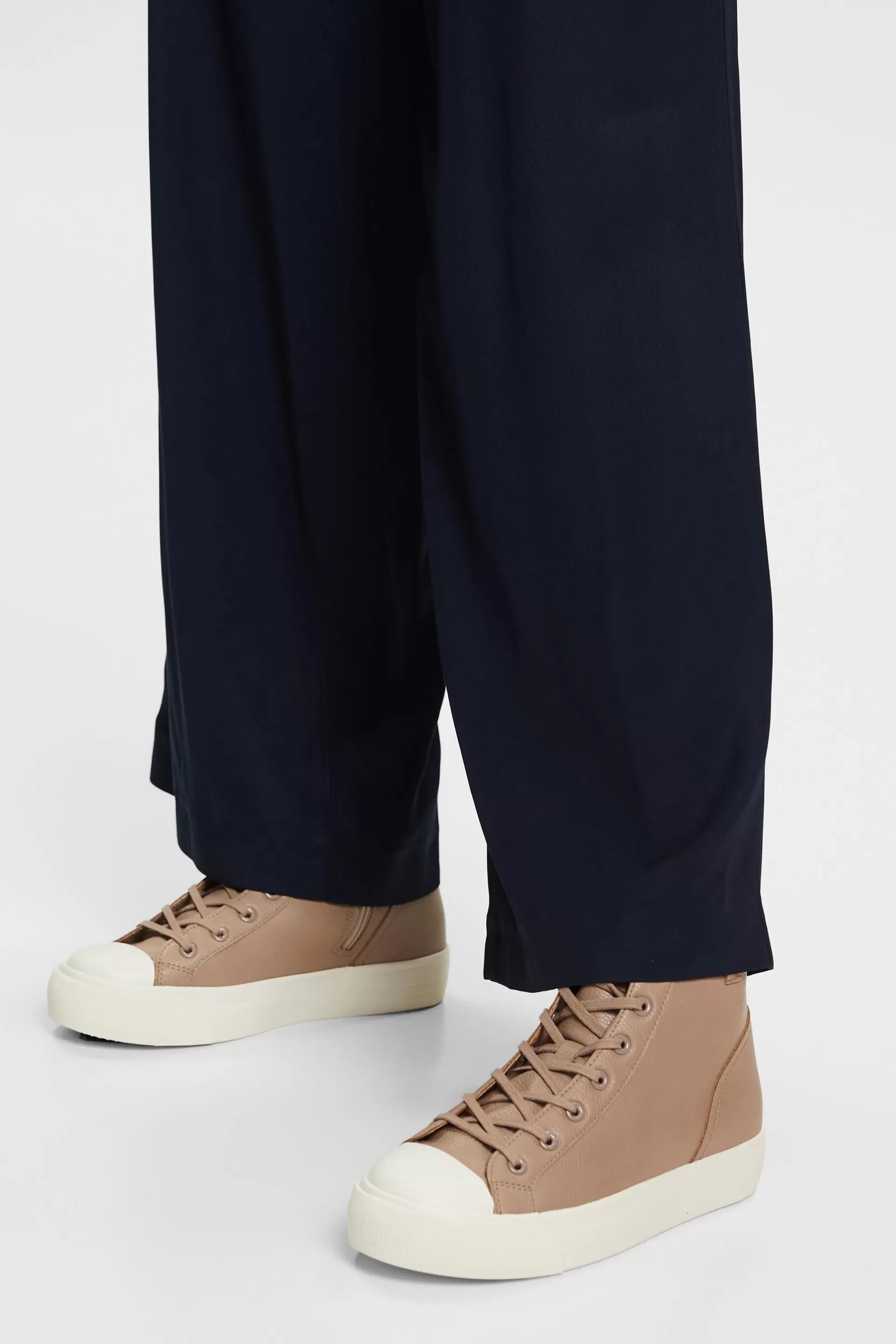 Plateau-Sneakers in Lederoptik-ESPRIT Store