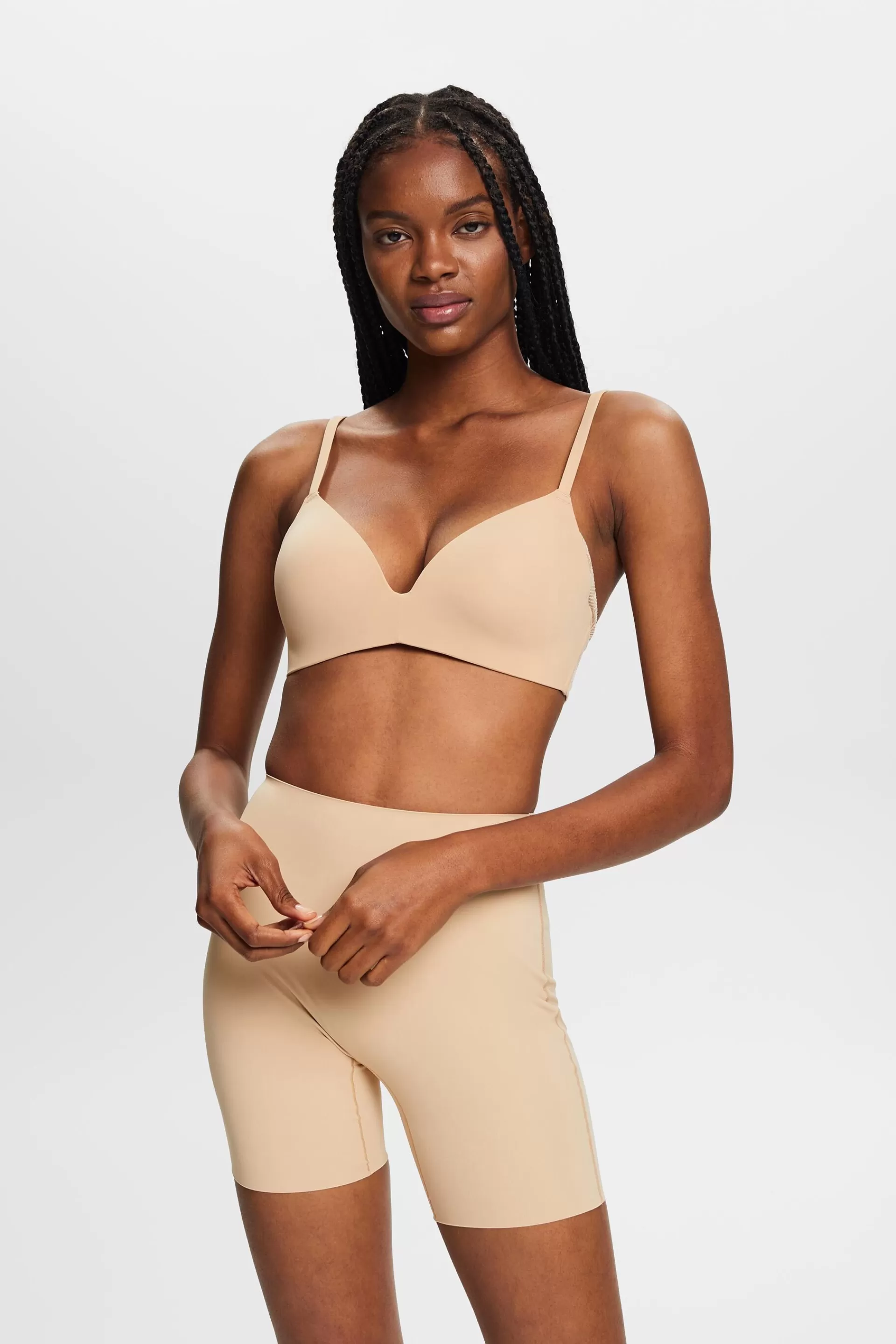 Recycelt: Shorts mit dezentem Shaping-Effekt-ESPRIT Store