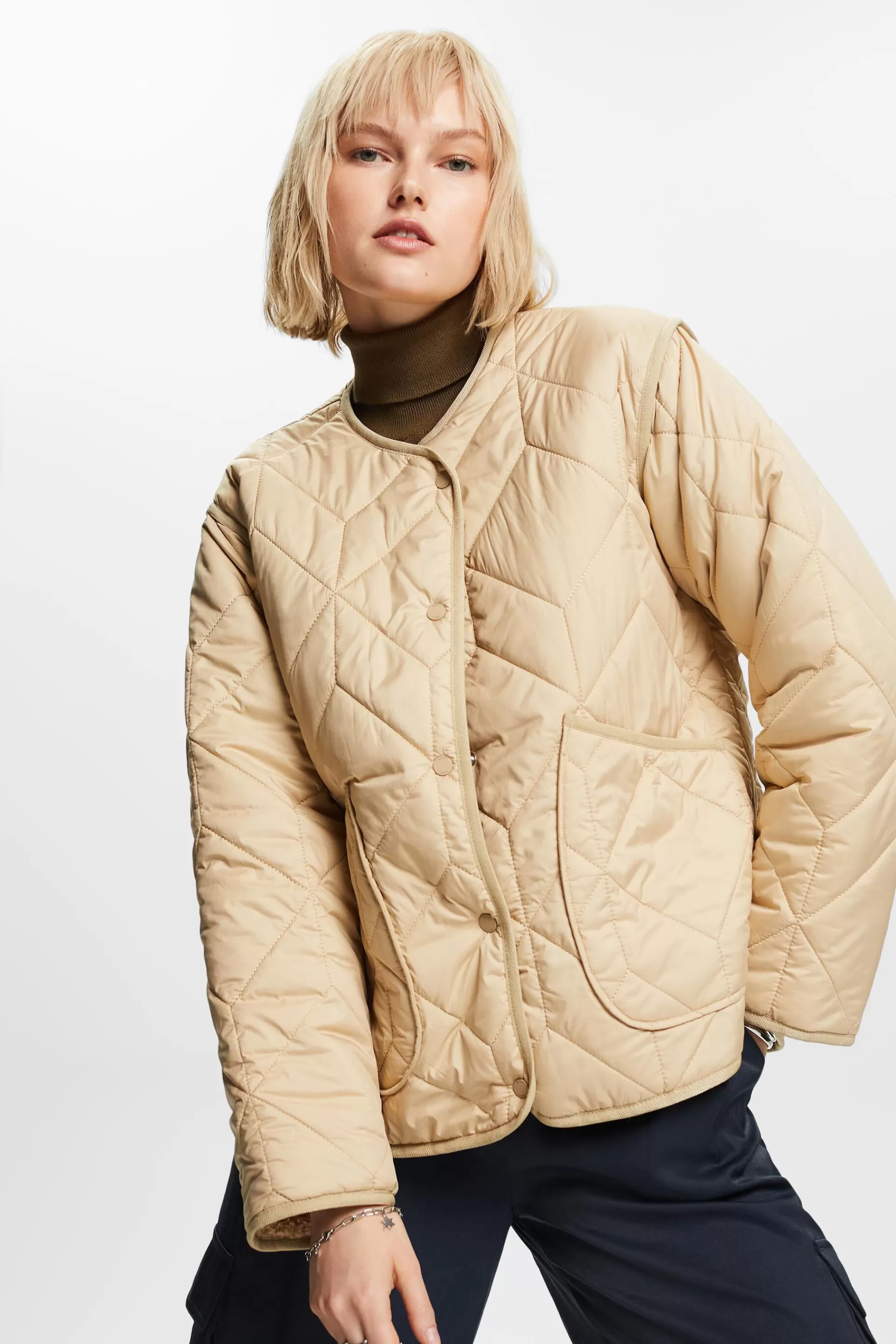 Recycelt: Steppjacke mit Teddyfutter-ESPRIT Online
