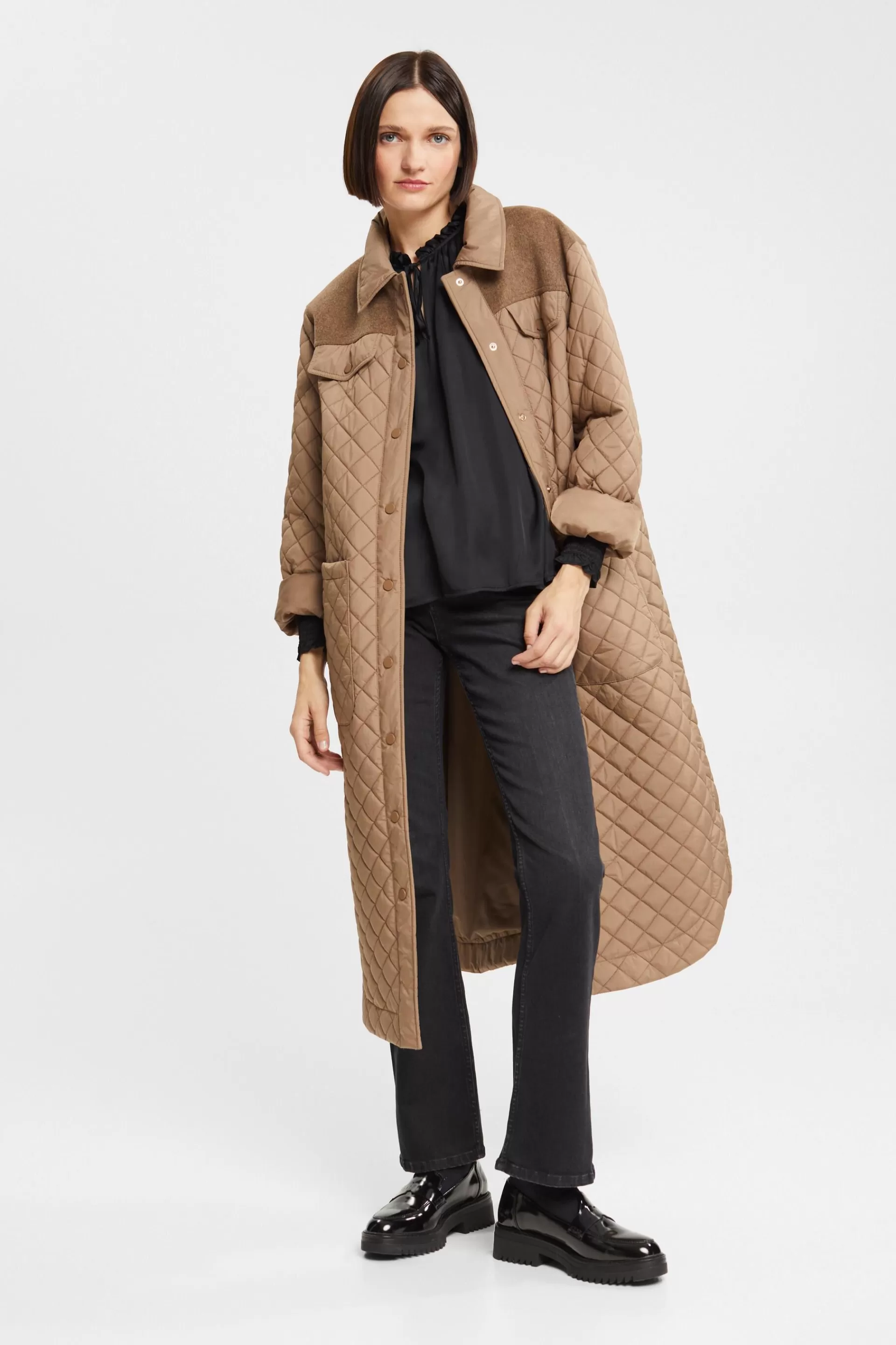 Satinbluse mit gekräuseltem Kragen, LENZING™ ECOVERO™-ESPRIT Best Sale