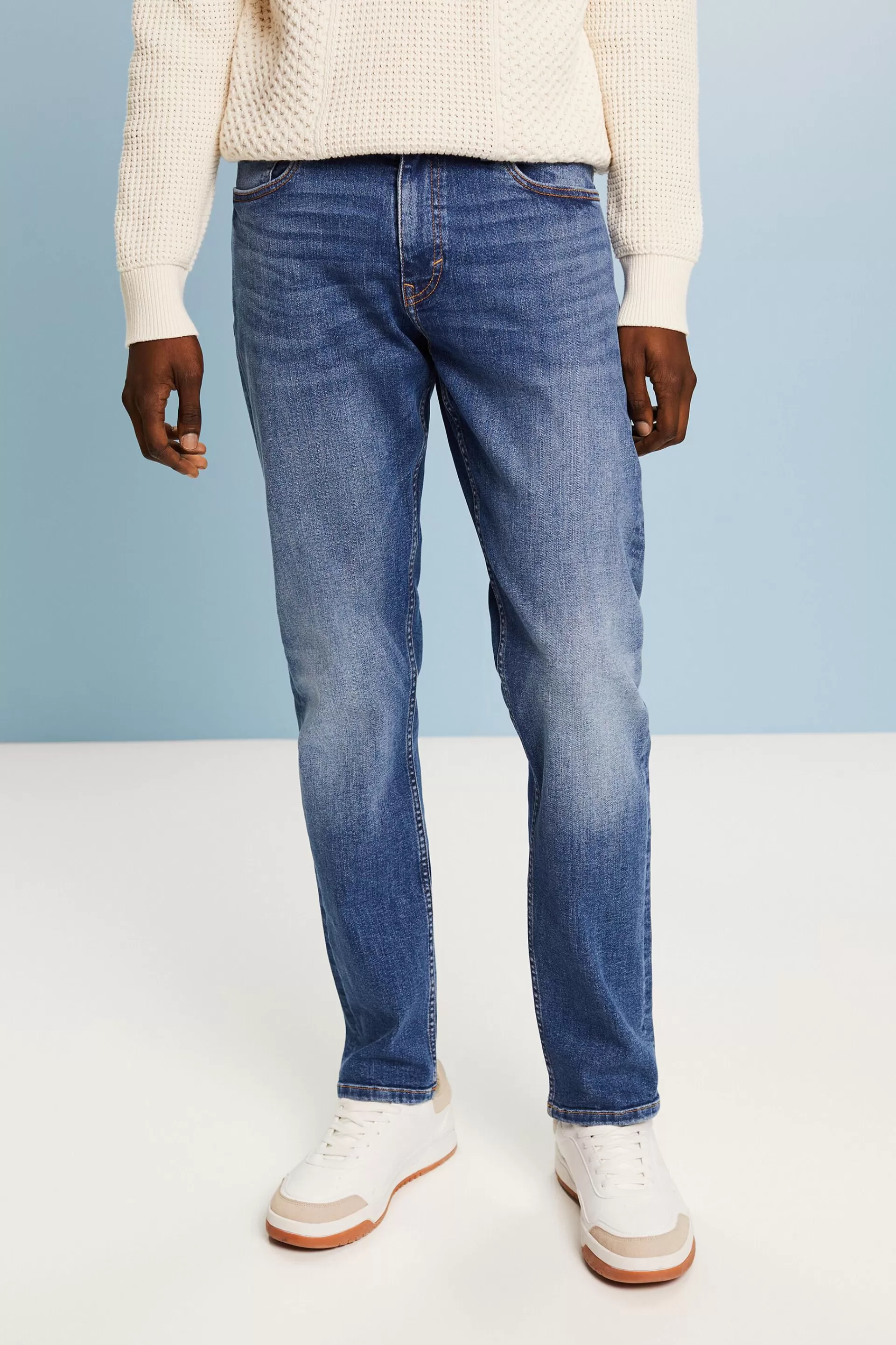 Schmale Jeans mit mittlerer Bundhöhe-ESPRIT Best