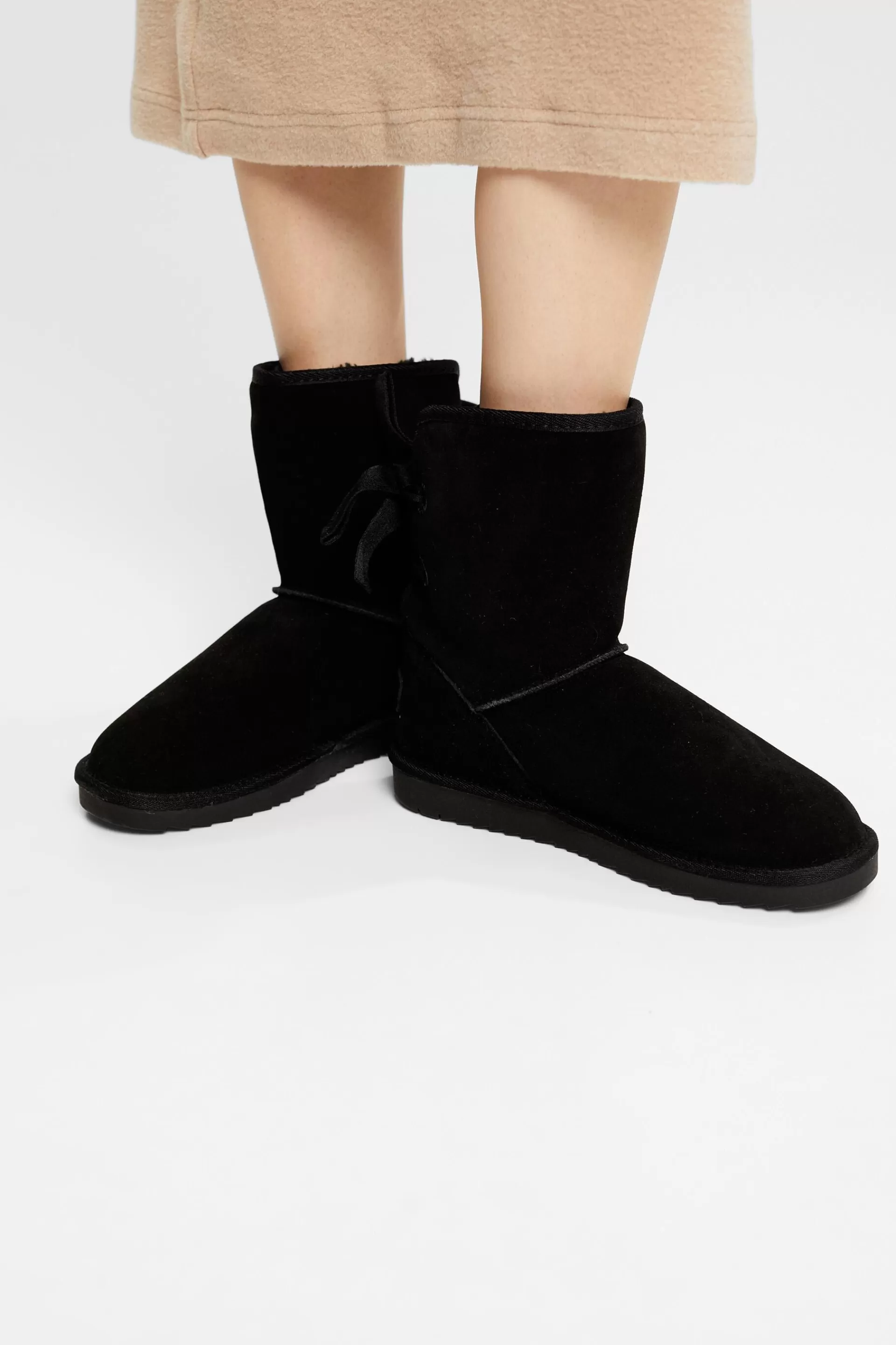 Schnürboots aus Veloursleder-ESPRIT Discount
