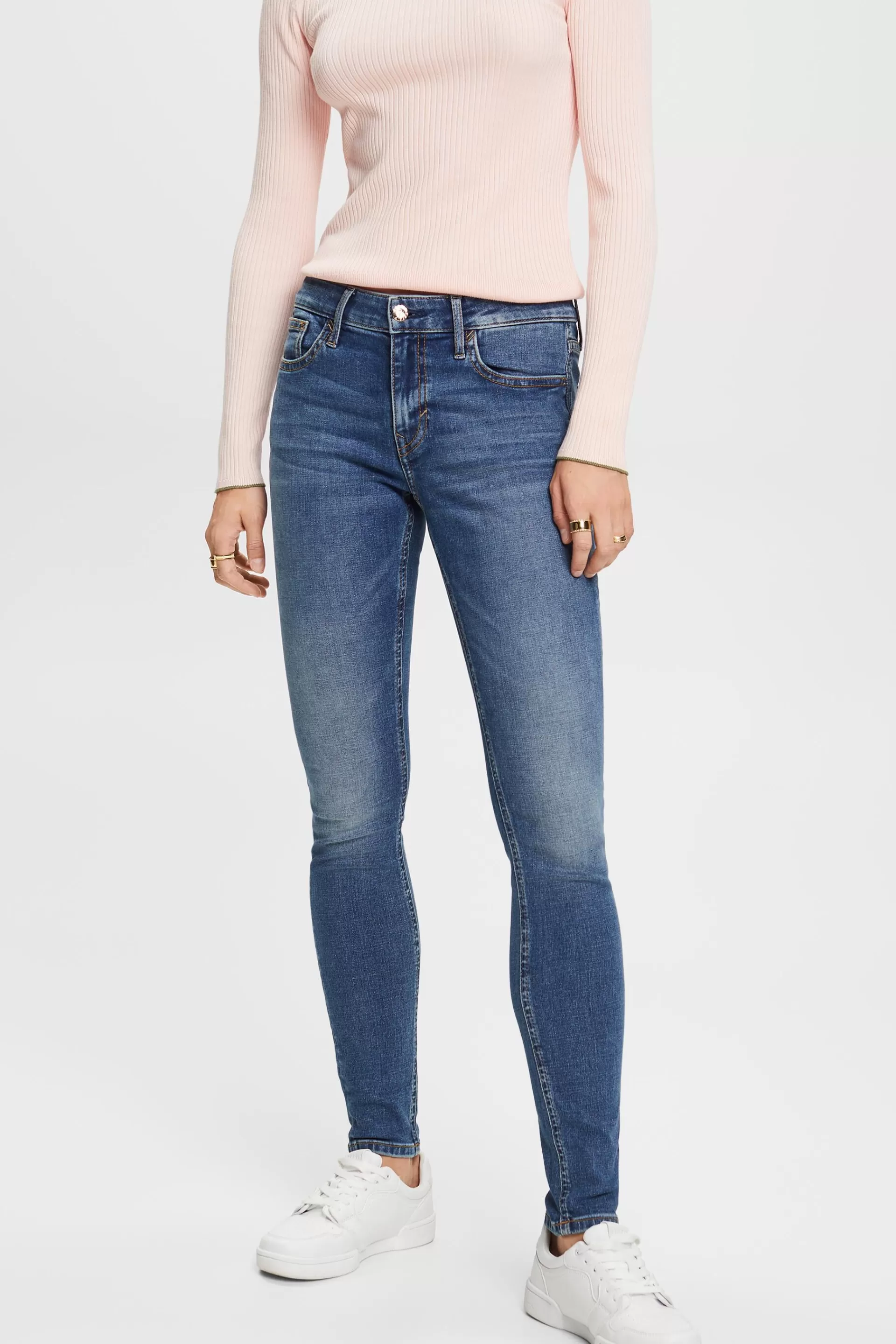 Skinny Jeans mit mittlerer Bundhöhe-ESPRIT Online