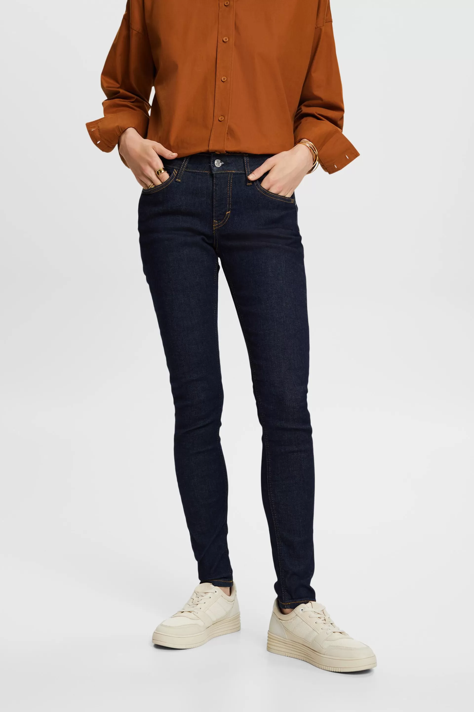 Skinny Jeans mit mittlerer Bundhöhe-ESPRIT Flash Sale