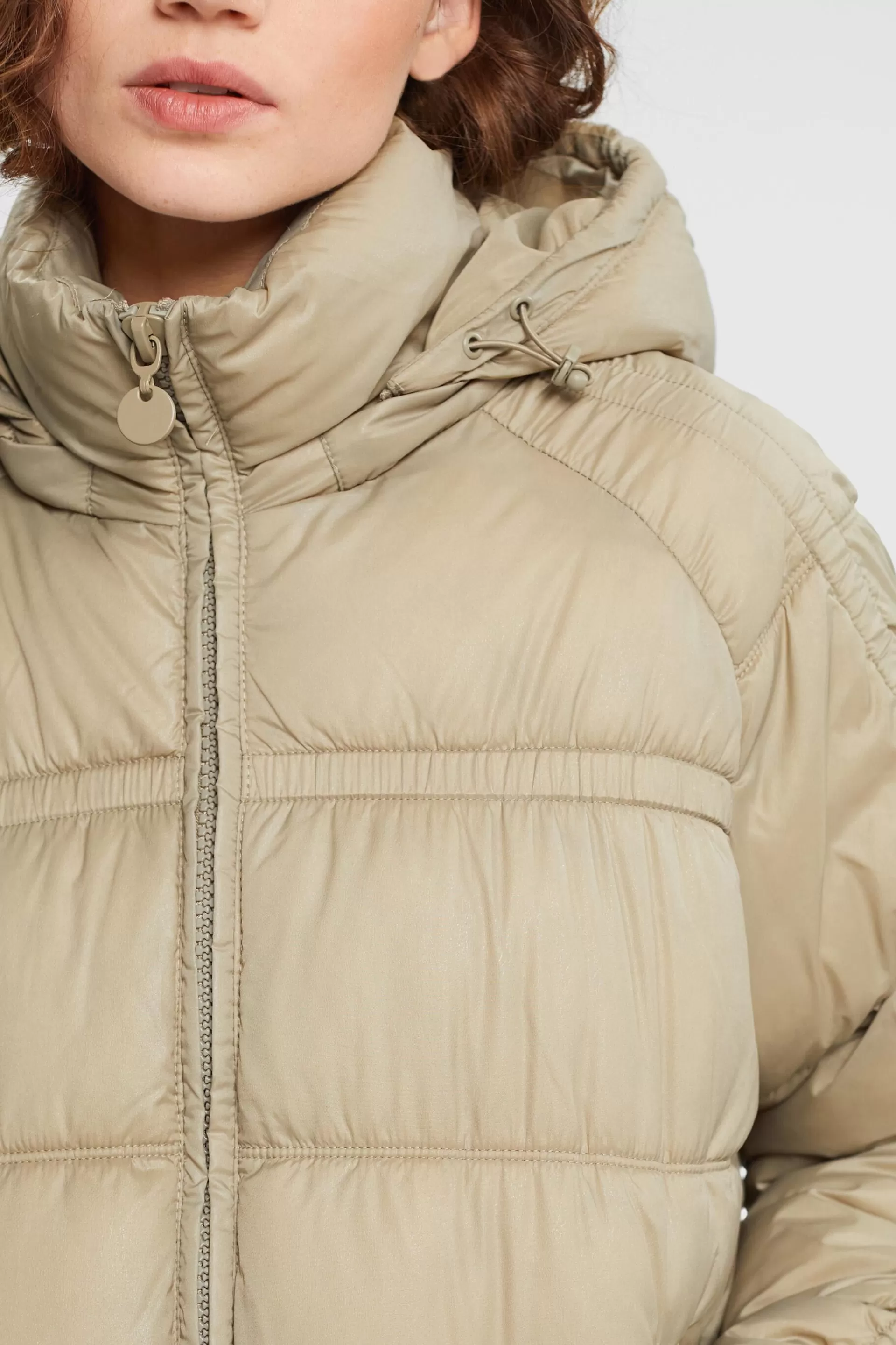Stepp-Jacke mit abnehmbarer Kapuze-ESPRIT New