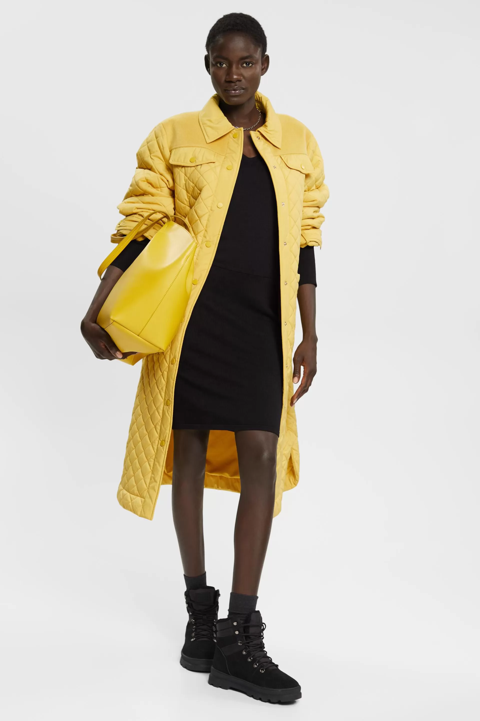 Strickkleid mit Ärmelschlitzen, LENZING™ ECOVERO™-ESPRIT New