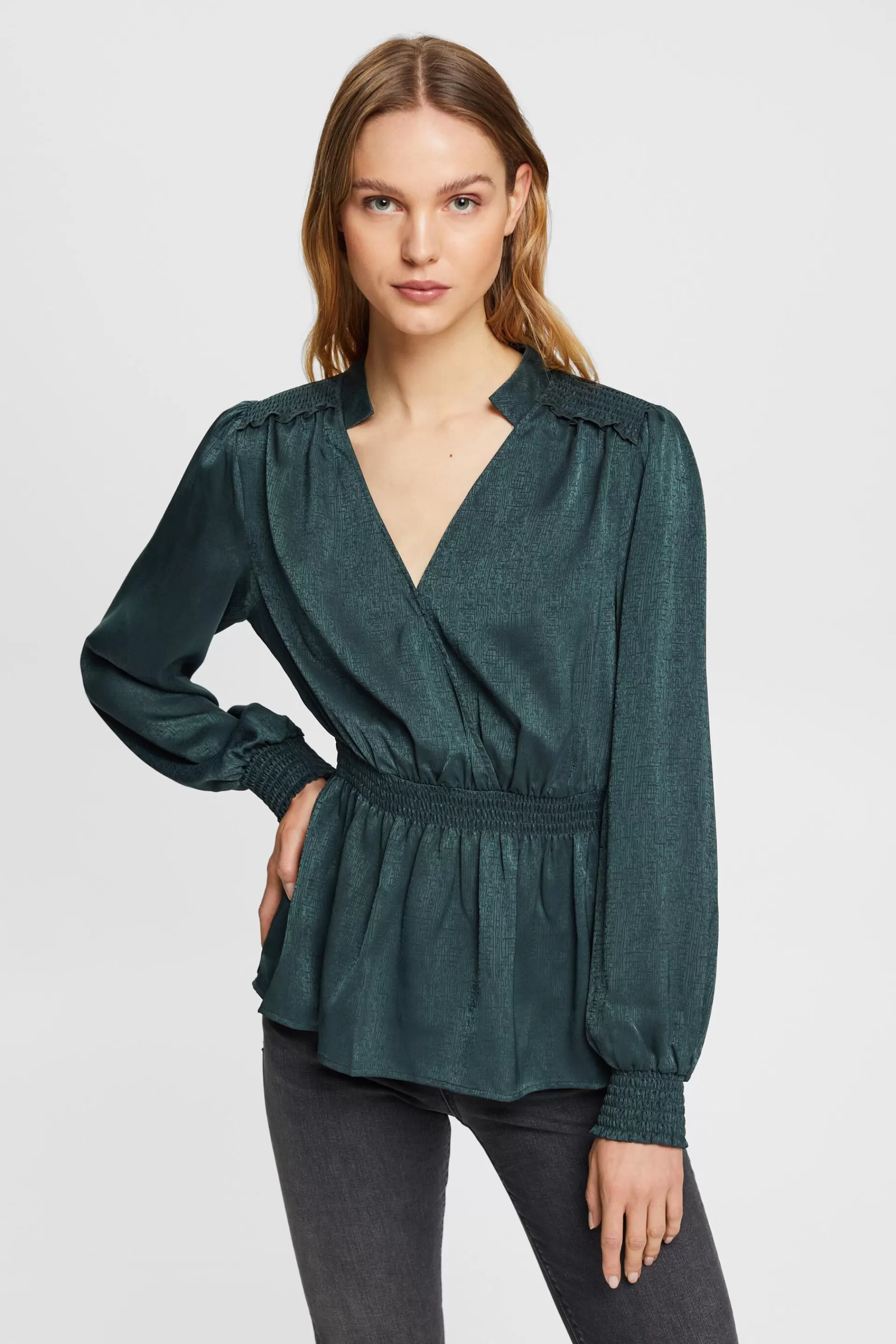 Strukturierte Bluse mit gesmokten Details-ESPRIT Clearance
