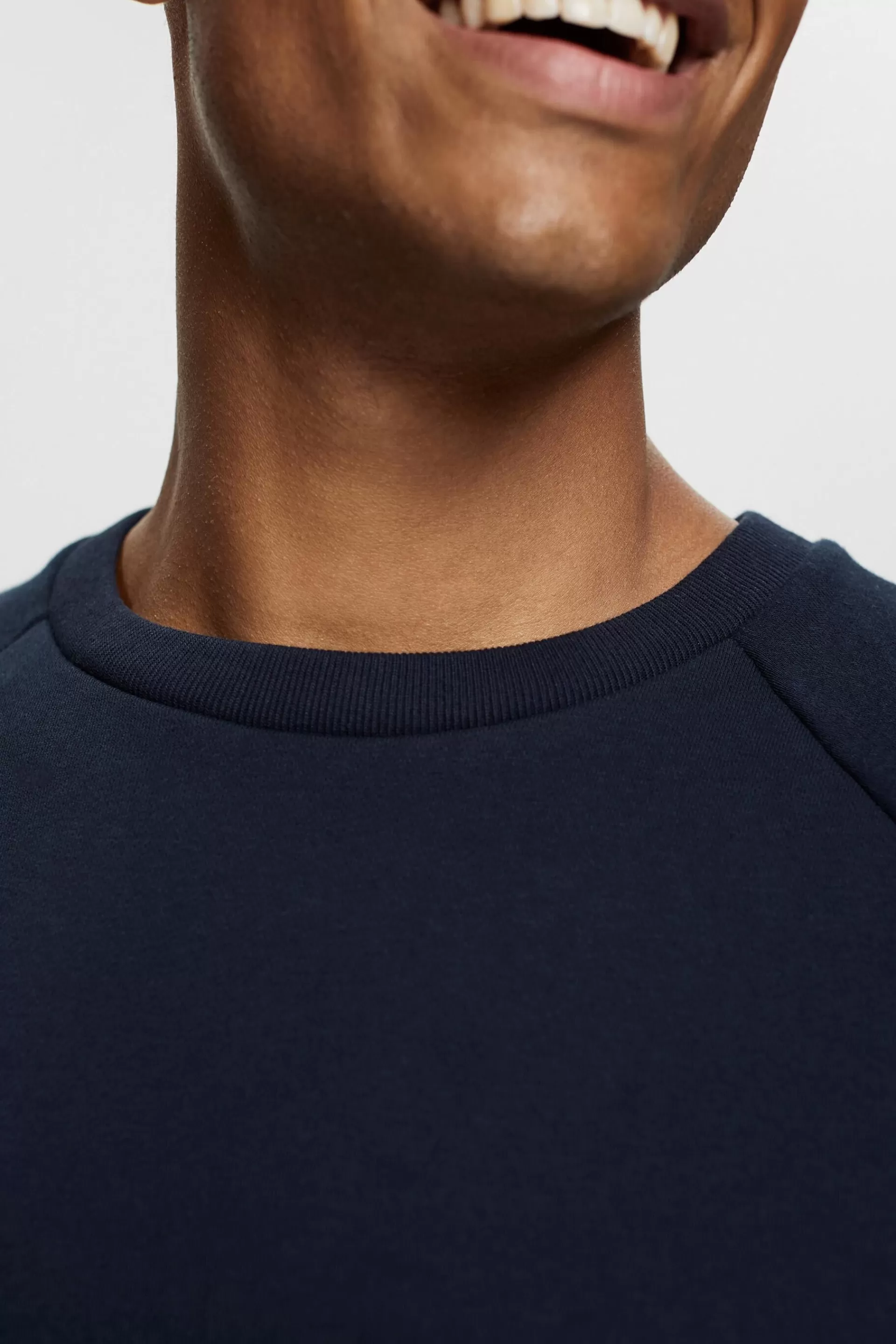Sweatshirt mit Zippertasche-ESPRIT Online