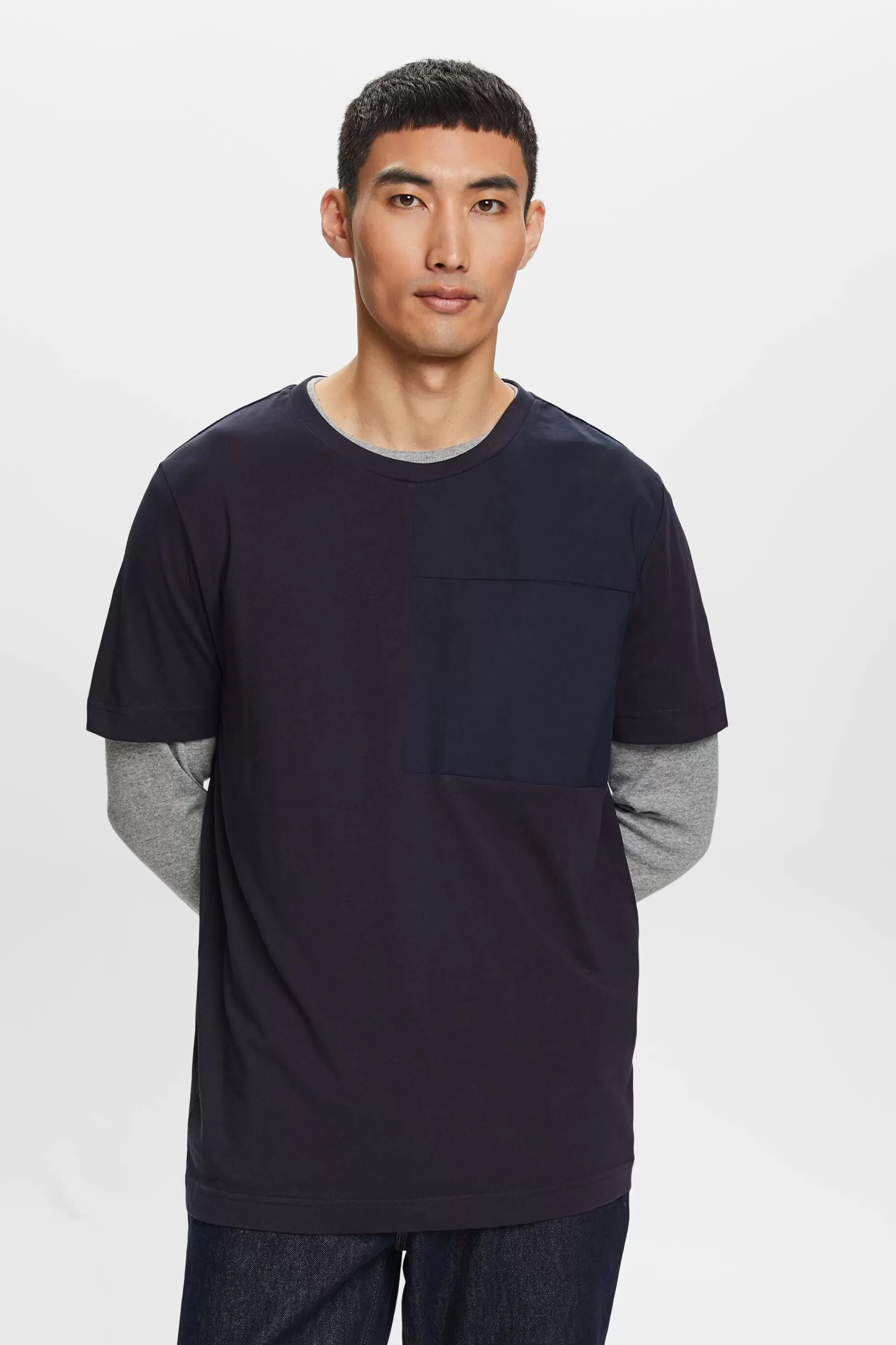 T-Shirt aus Jersey mit Brusttasche-ESPRIT Outlet