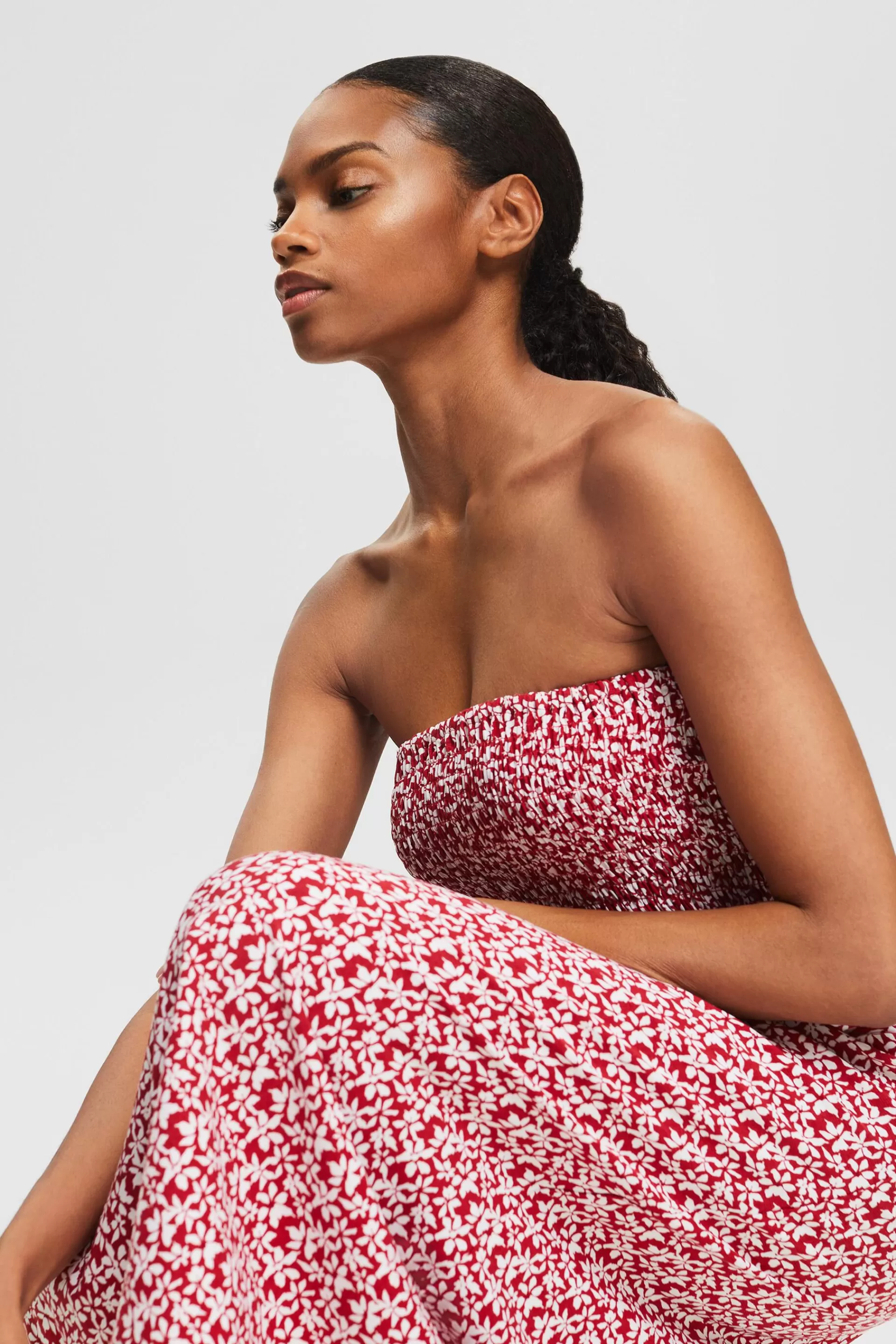 Tube-Kleid in Midilänge mit gesmokten Details-ESPRIT Outlet