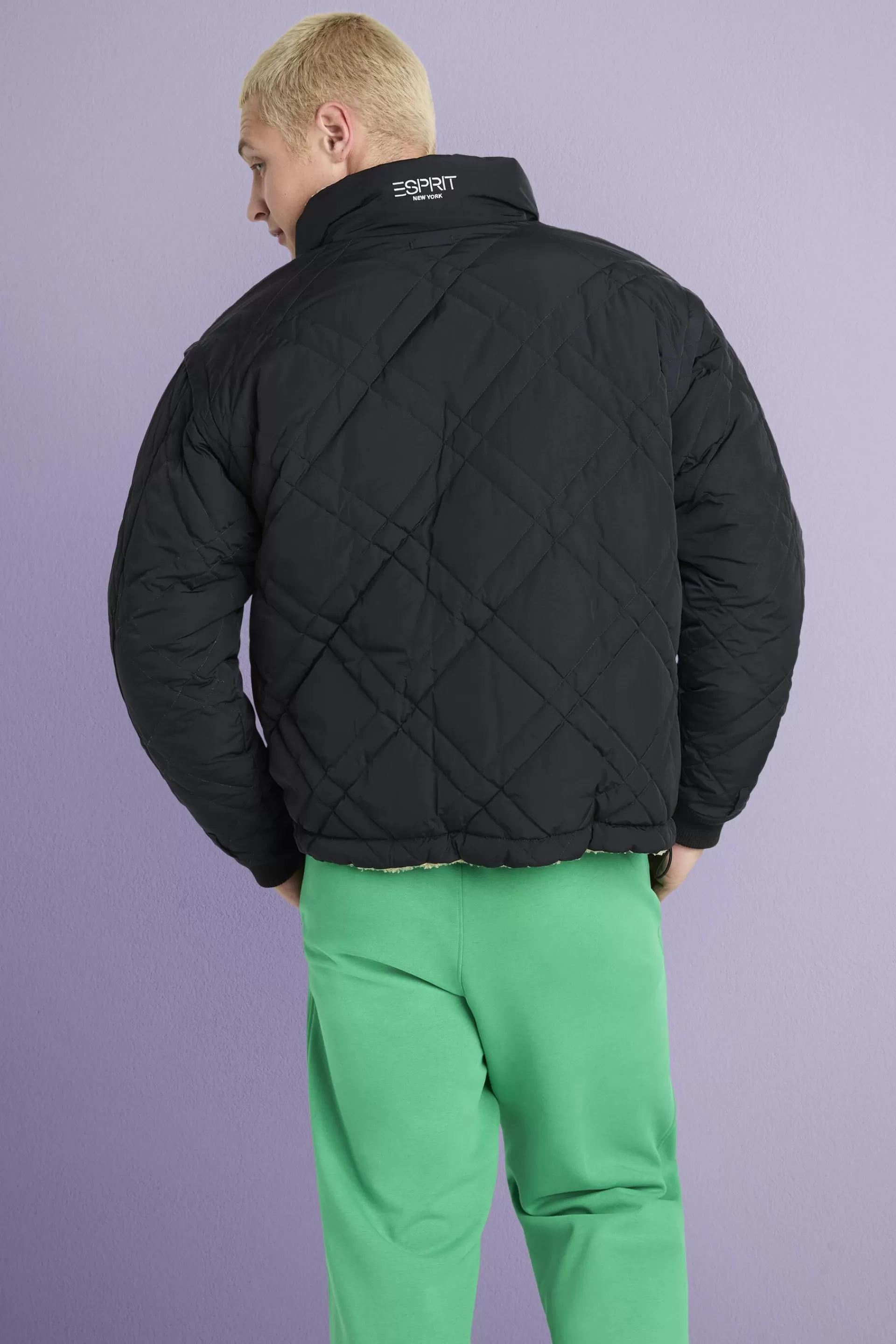 Wendesteppjacke mit abnehmbaren Ärmeln-ESPRIT Store